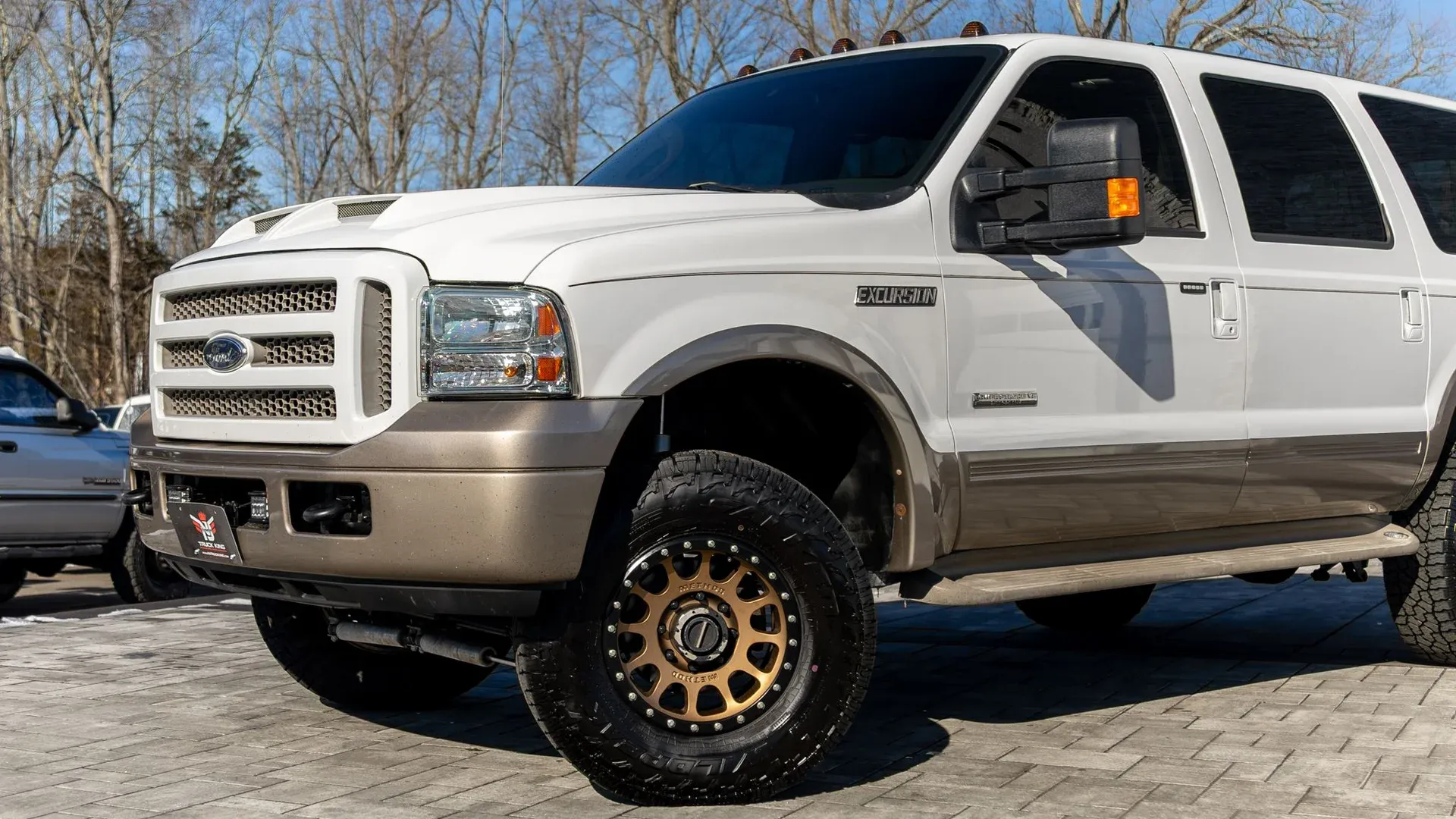 2005 Ford Excursion Eddie Bauer - 4
