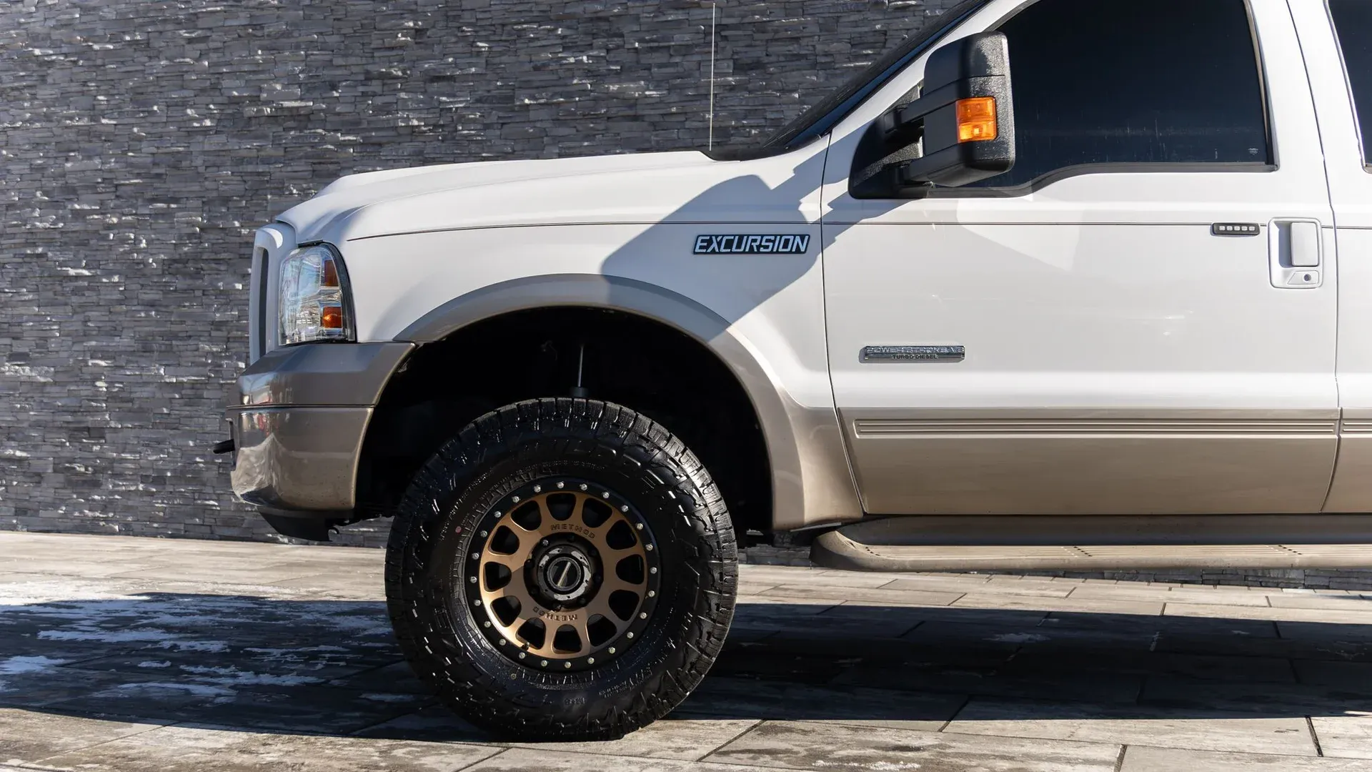 2005 Ford Excursion Eddie Bauer
