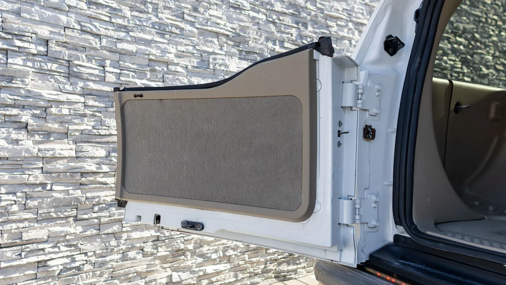 2005 Ford Excursion Eddie Bauer