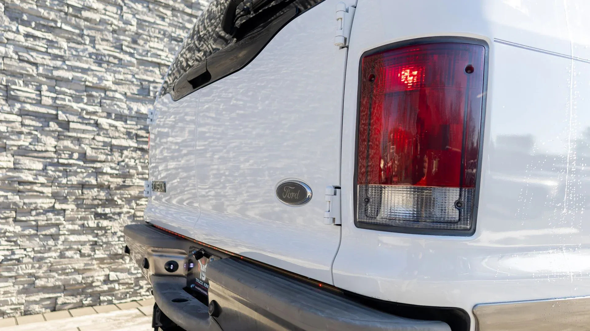 2005 Ford Excursion Eddie Bauer