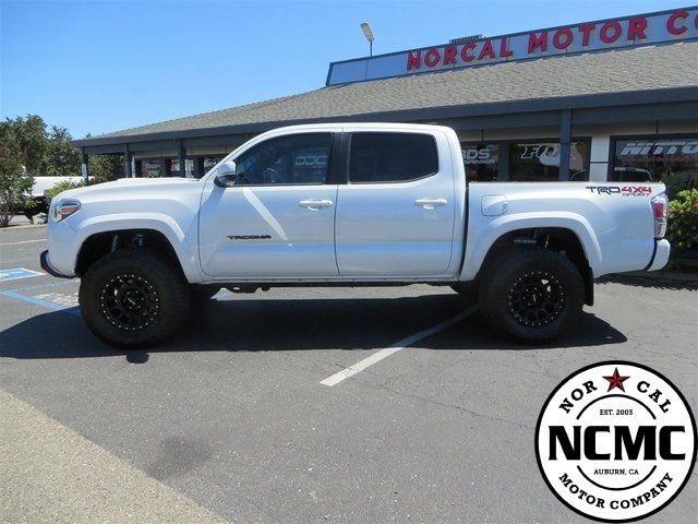 2021 Toyota Tacoma TRD Sport - 2