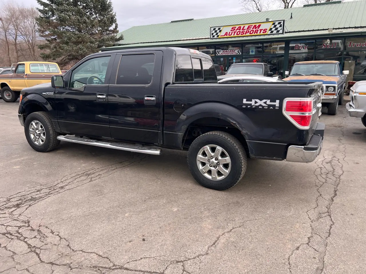 2013 Ford F-150 SuperCrew XLT - 4