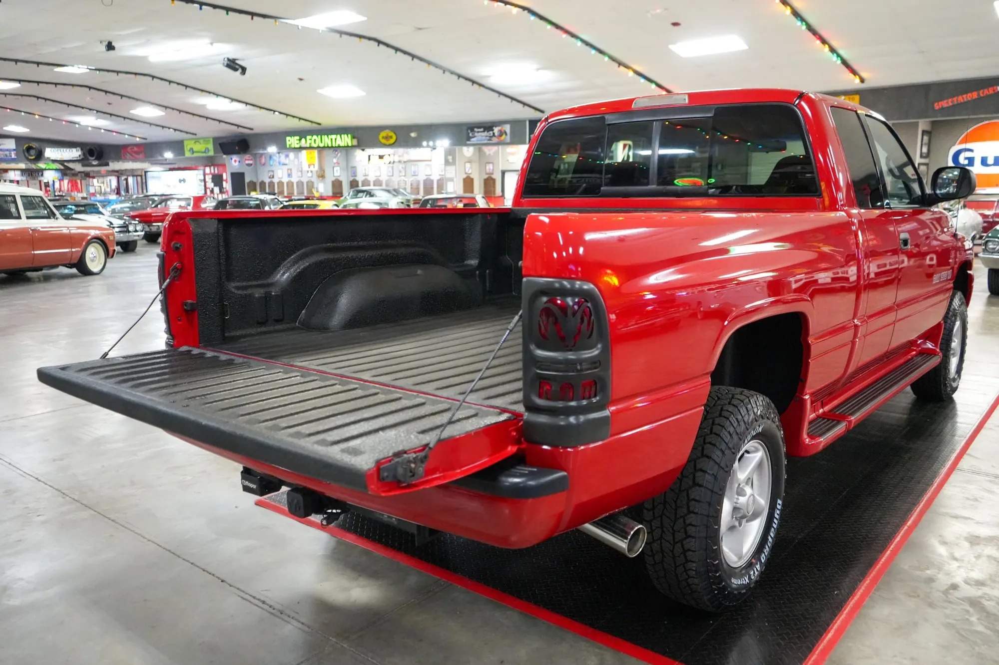 51k-Mile 2000 Dodge Ram 1500 4x4 Quad Cab Sport