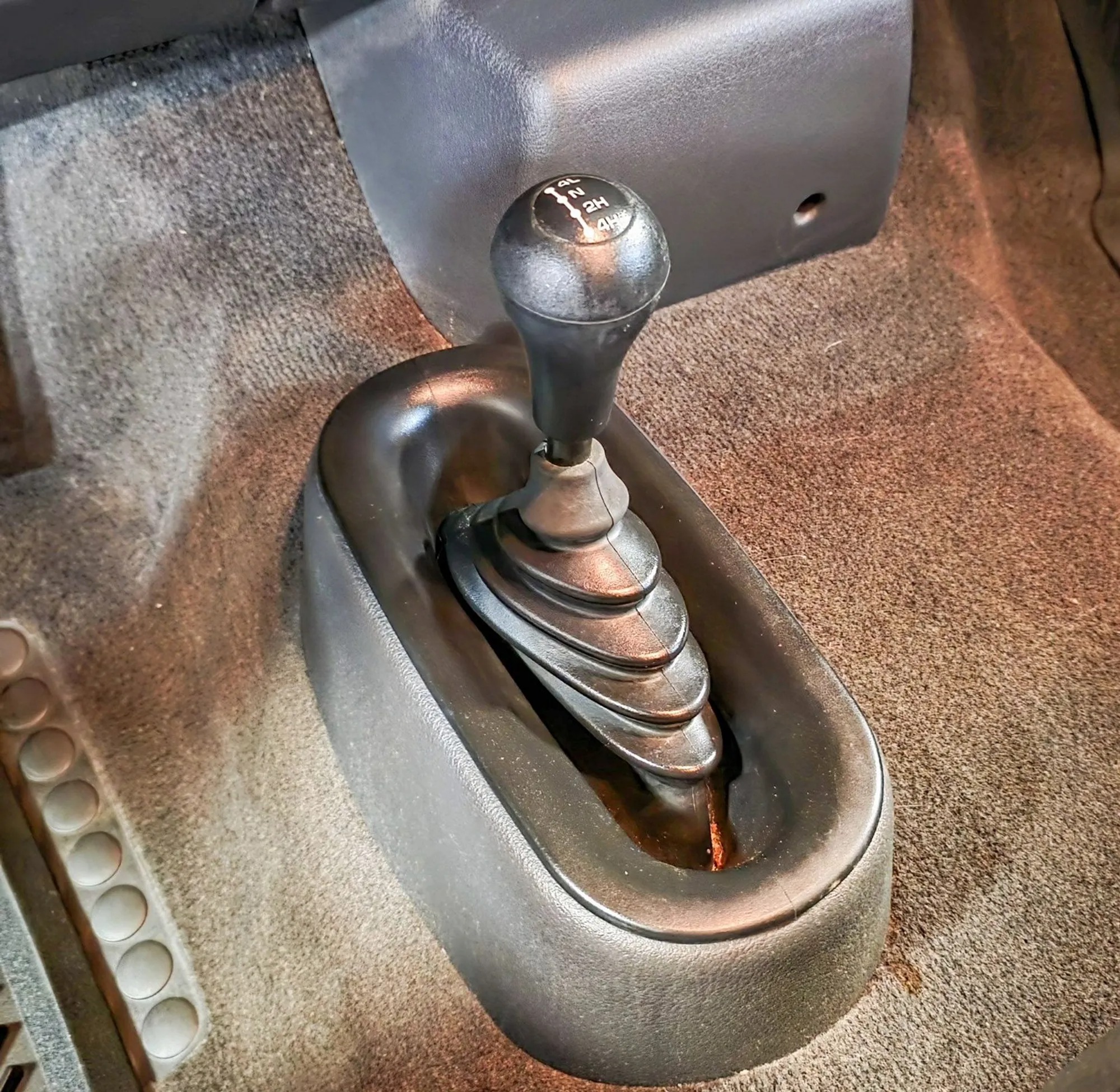 51k-Mile 2000 Dodge Ram 1500 4x4 Quad Cab Sport