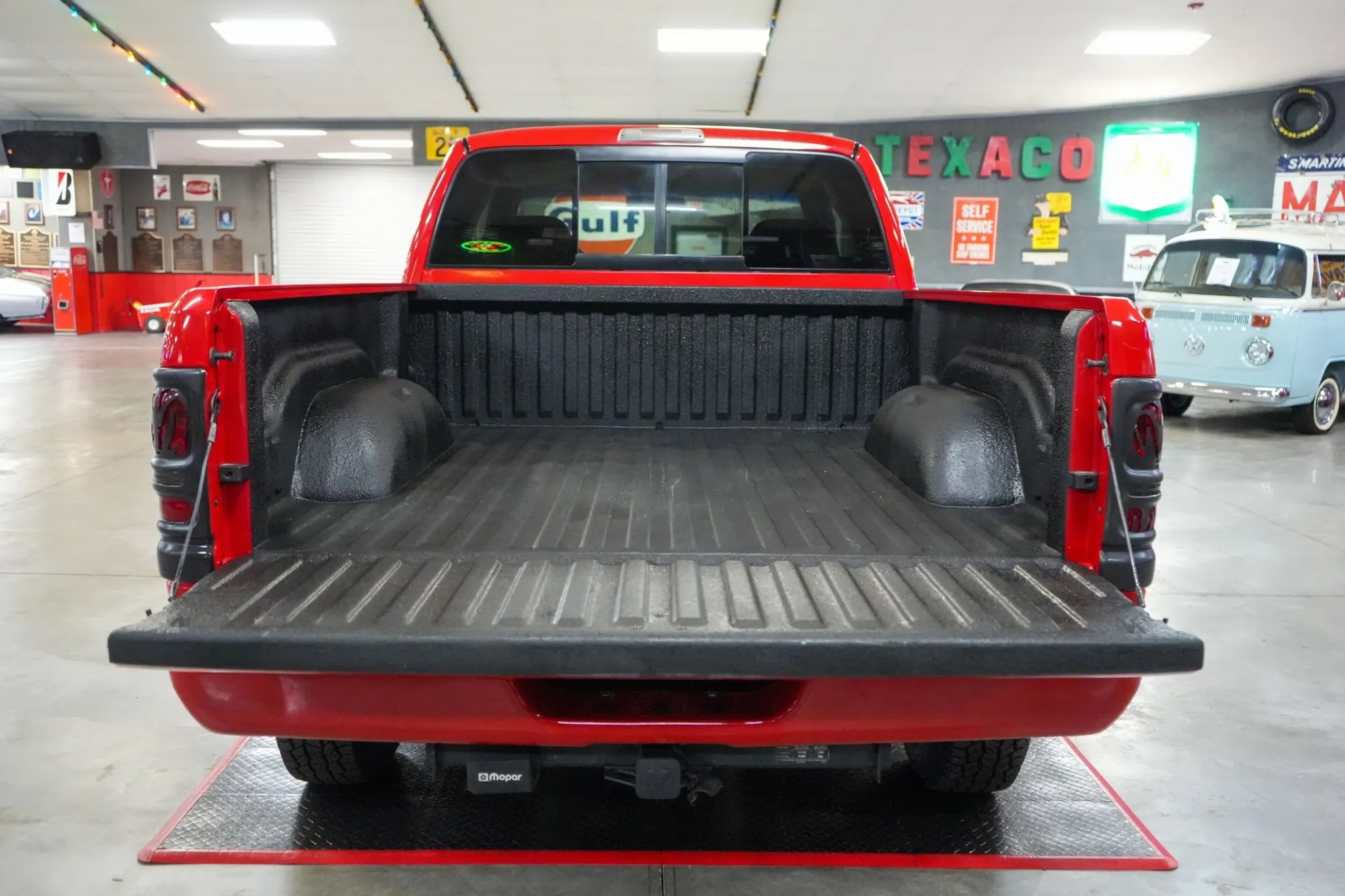 51k-Mile 2000 Dodge Ram 1500 4x4 Quad Cab Sport