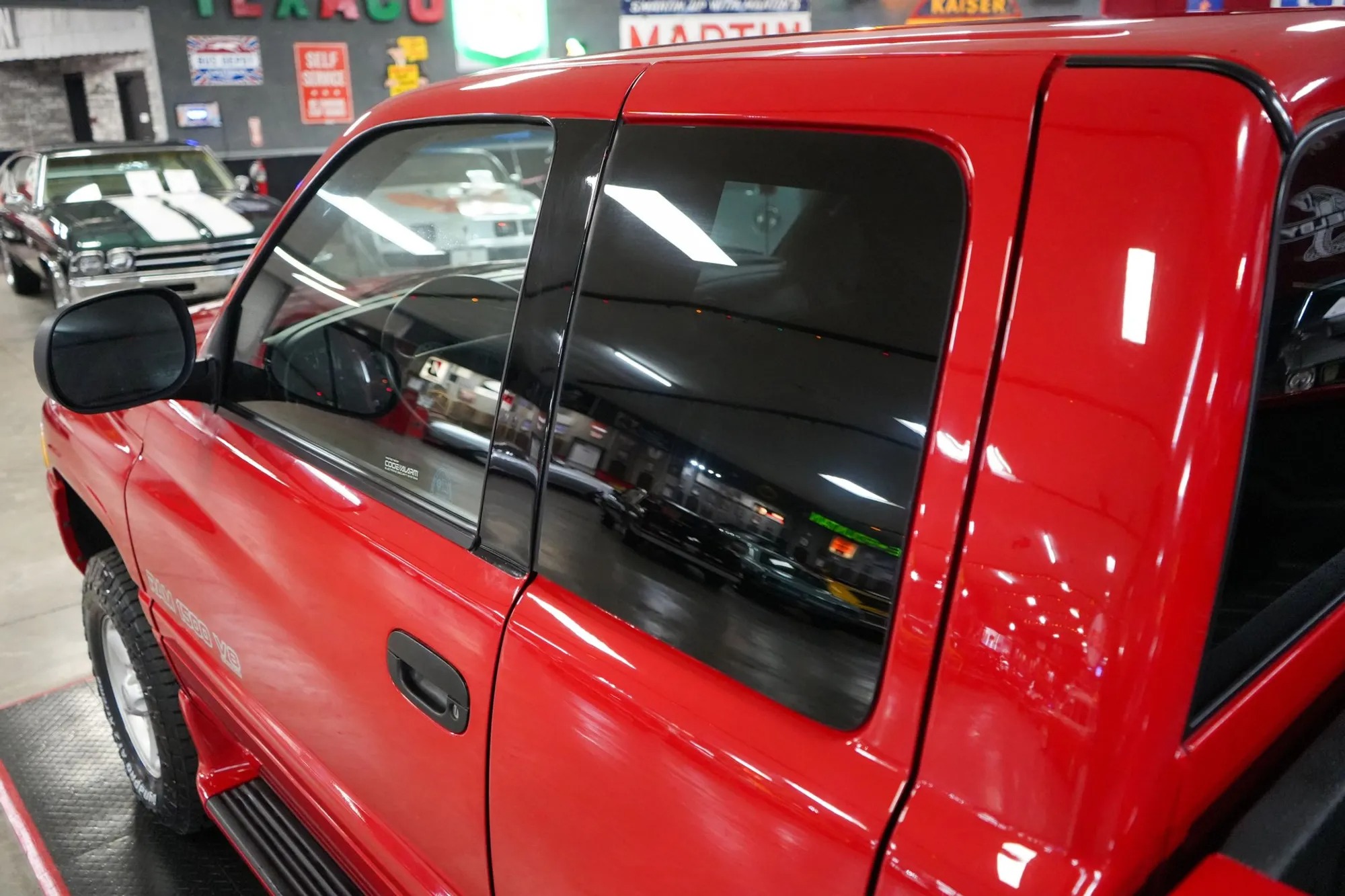 51k-Mile 2000 Dodge Ram 1500 4x4 Quad Cab Sport