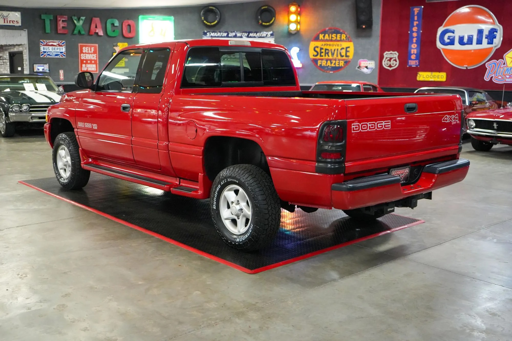 51k-Mile 2000 Dodge Ram 1500 4x4 Quad Cab Sport - 5