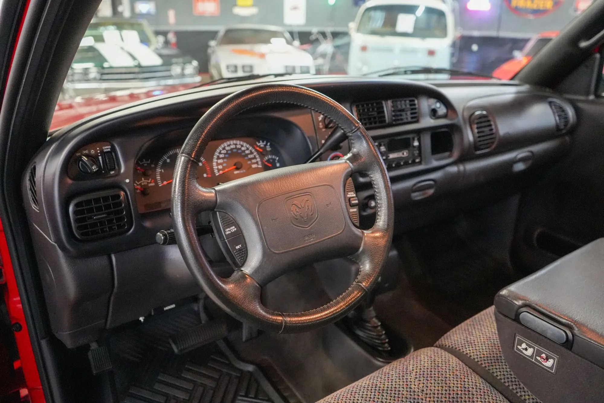 51k-Mile 2000 Dodge Ram 1500 4x4 Quad Cab Sport