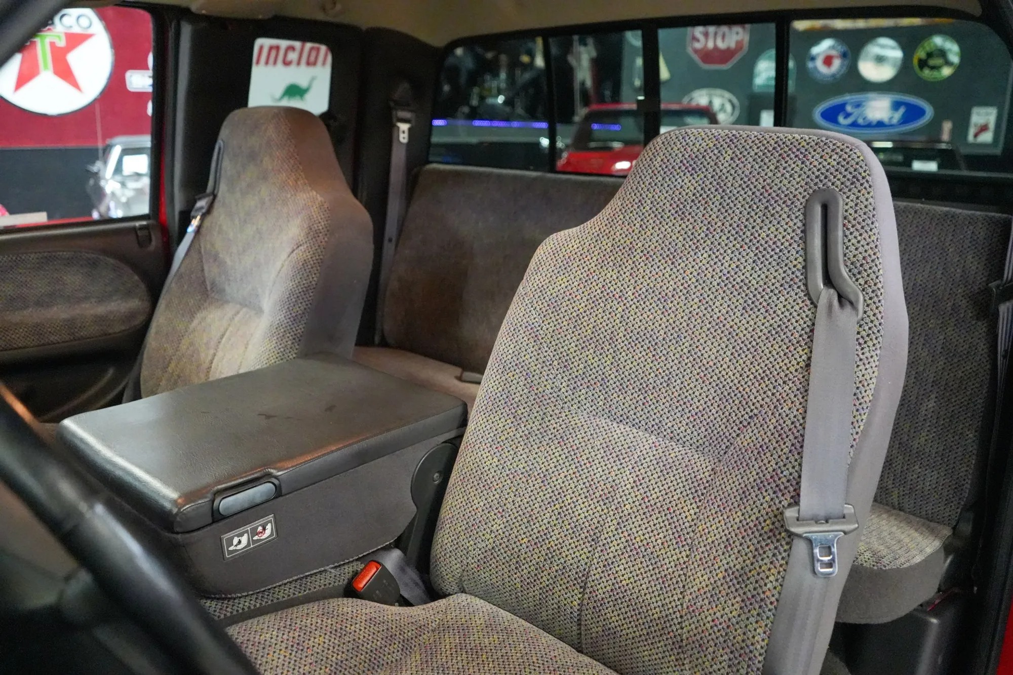 51k-Mile 2000 Dodge Ram 1500 4x4 Quad Cab Sport