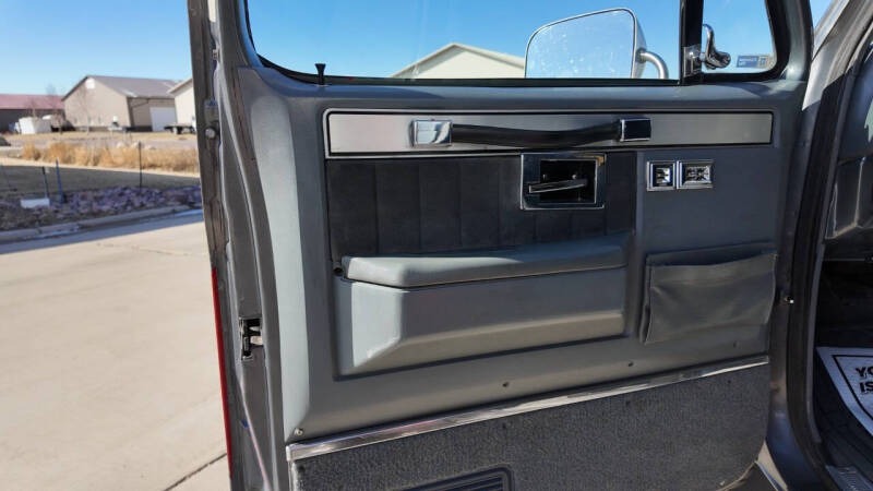 1989 Chevrolet Blazer Silverado - 4