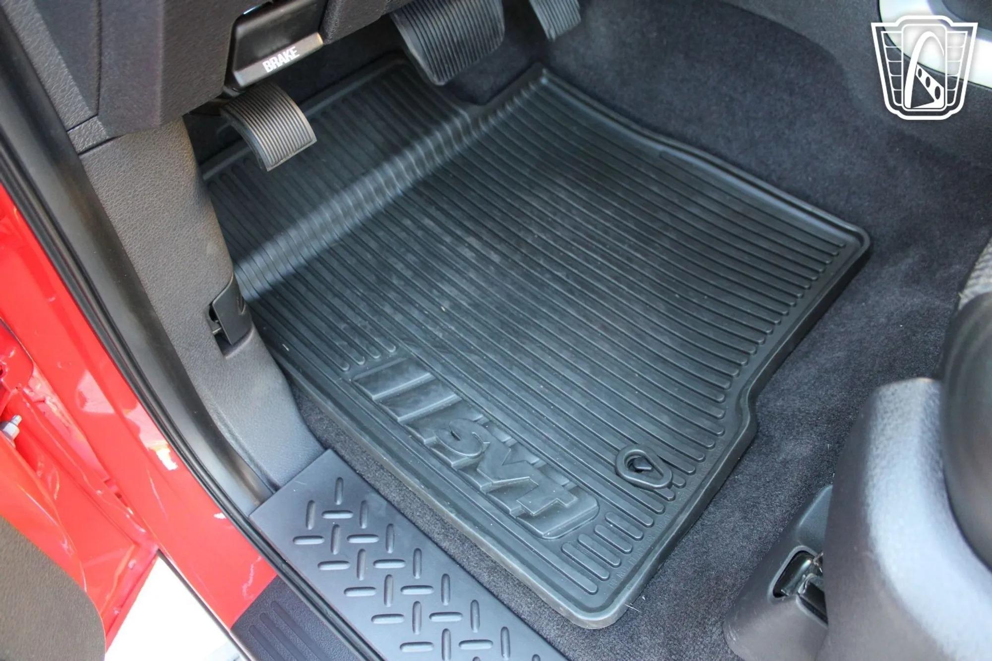 16K-Mile 2010 Ford F-150 SVT Raptor