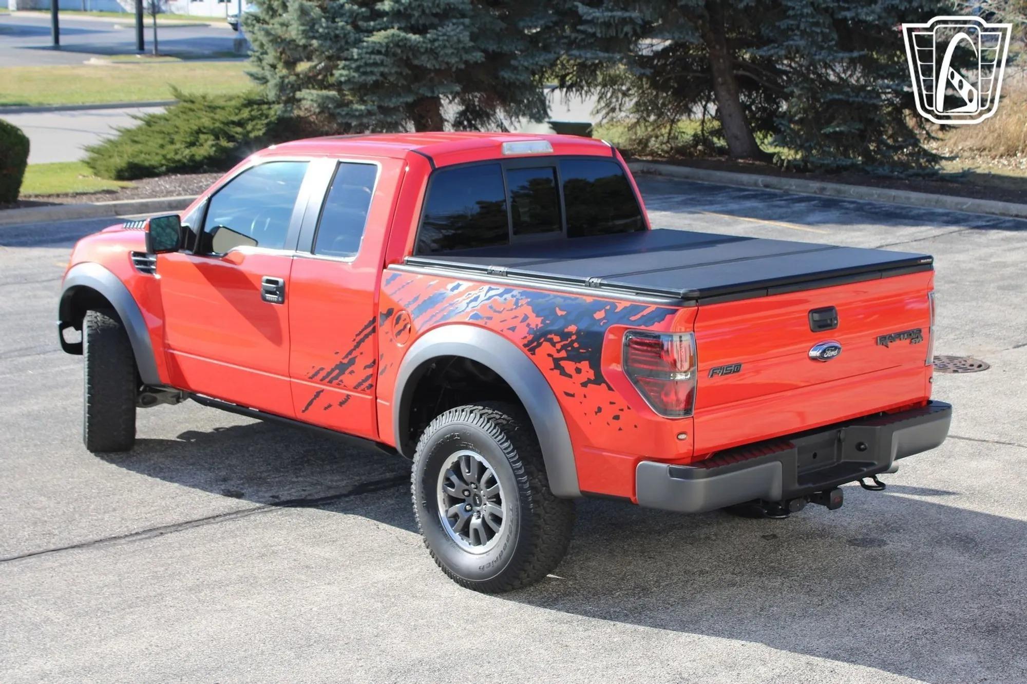 16K-Mile 2010 Ford F-150 SVT Raptor - 4