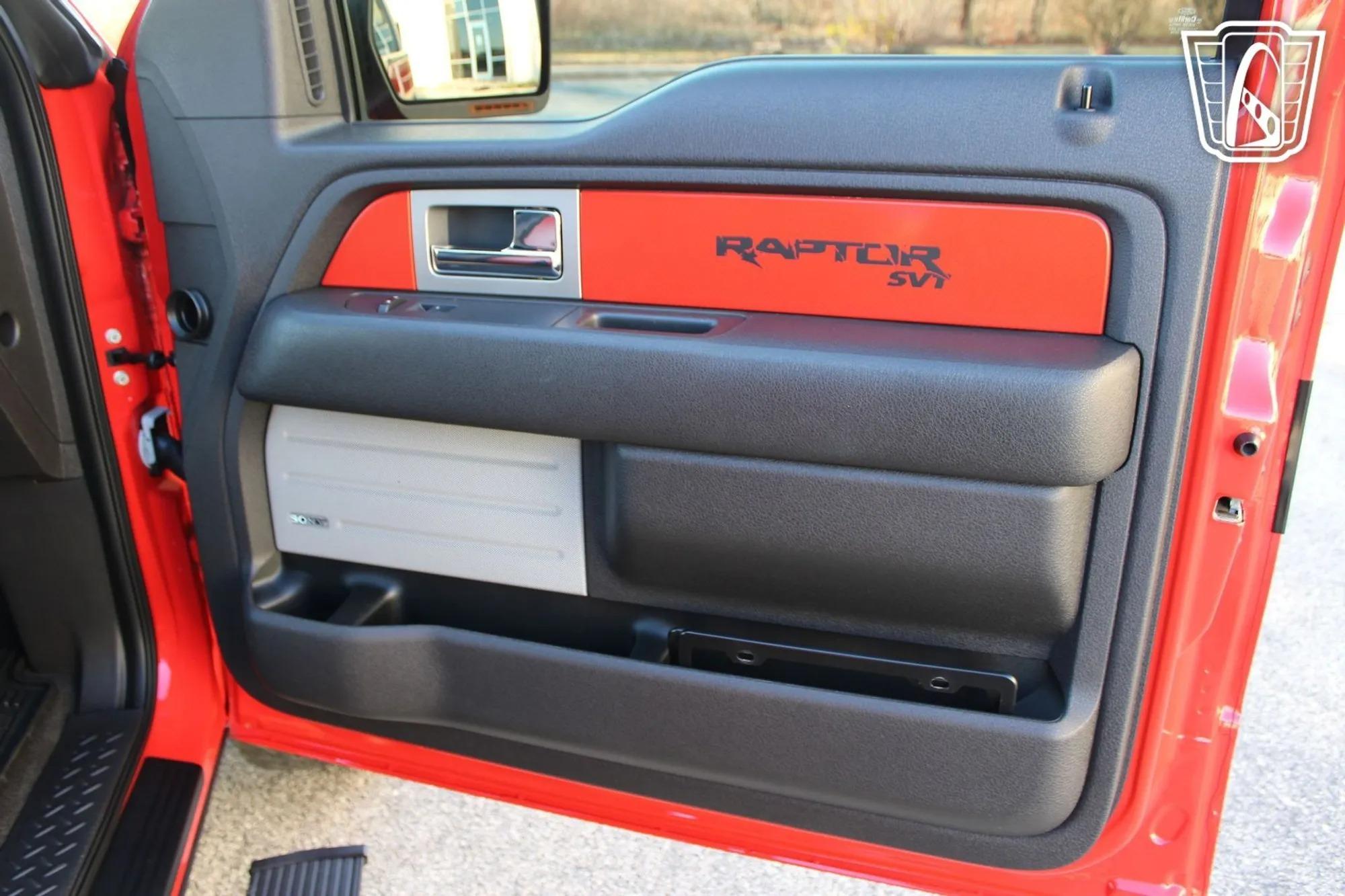 16K-Mile 2010 Ford F-150 SVT Raptor