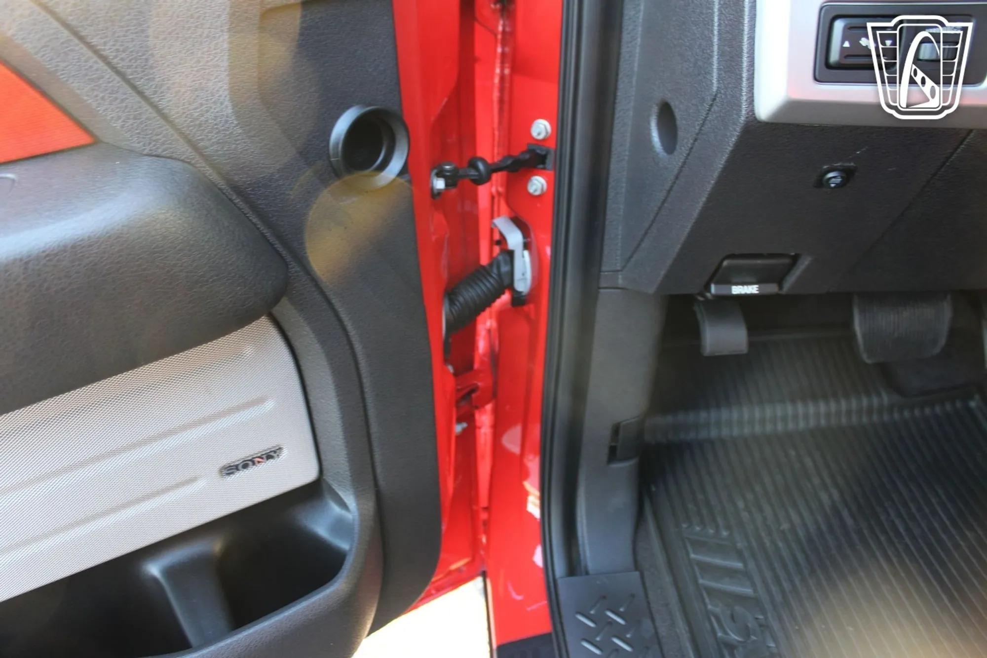 16K-Mile 2010 Ford F-150 SVT Raptor