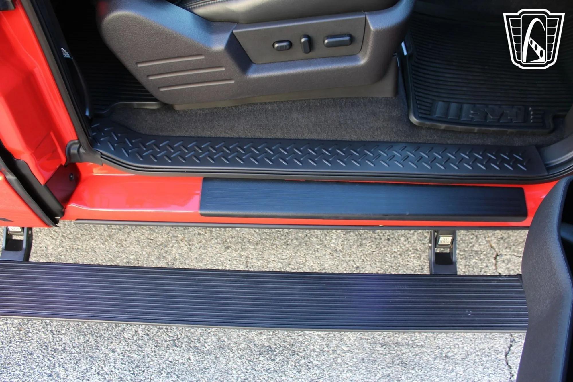 16K-Mile 2010 Ford F-150 SVT Raptor