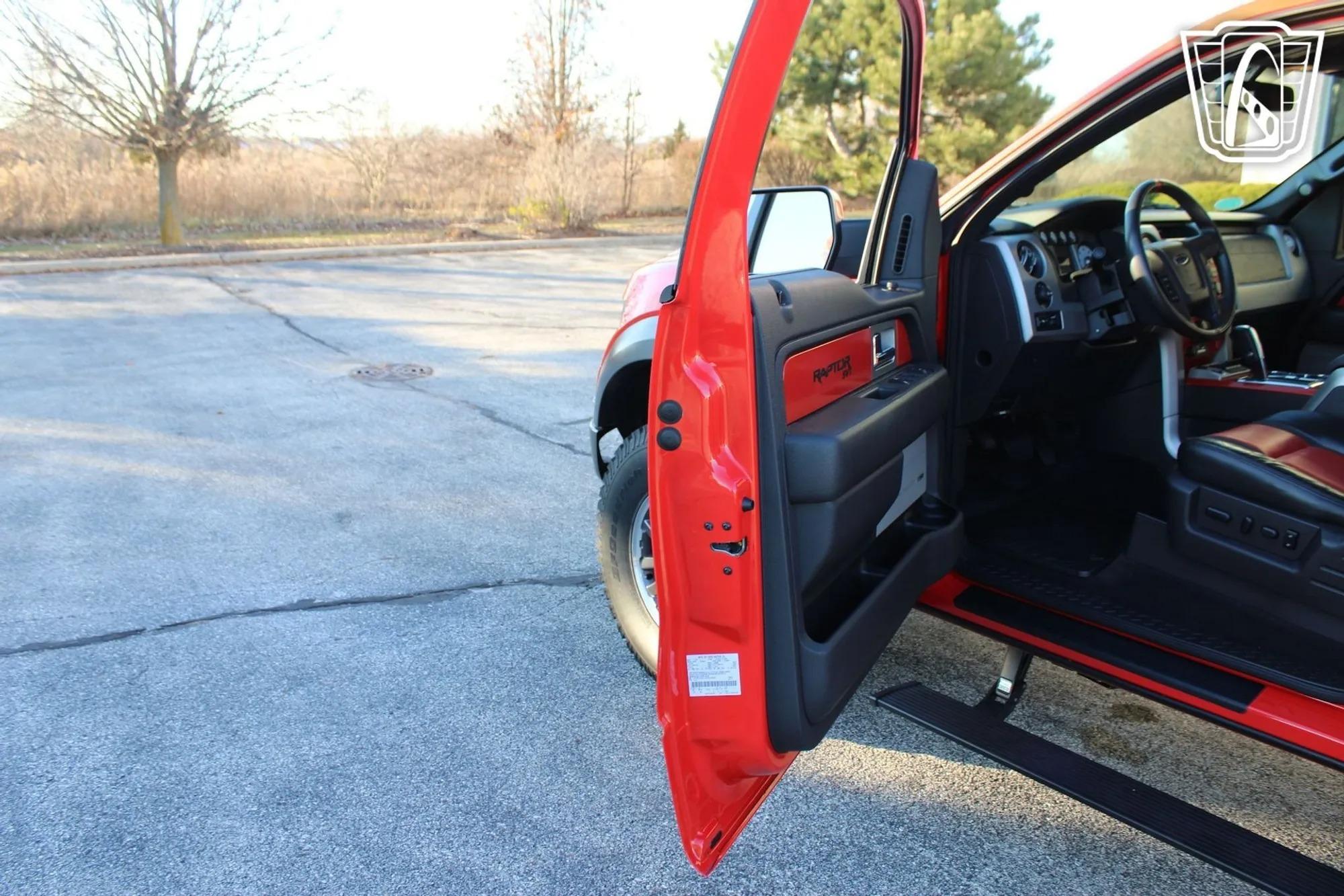 16K-Mile 2010 Ford F-150 SVT Raptor