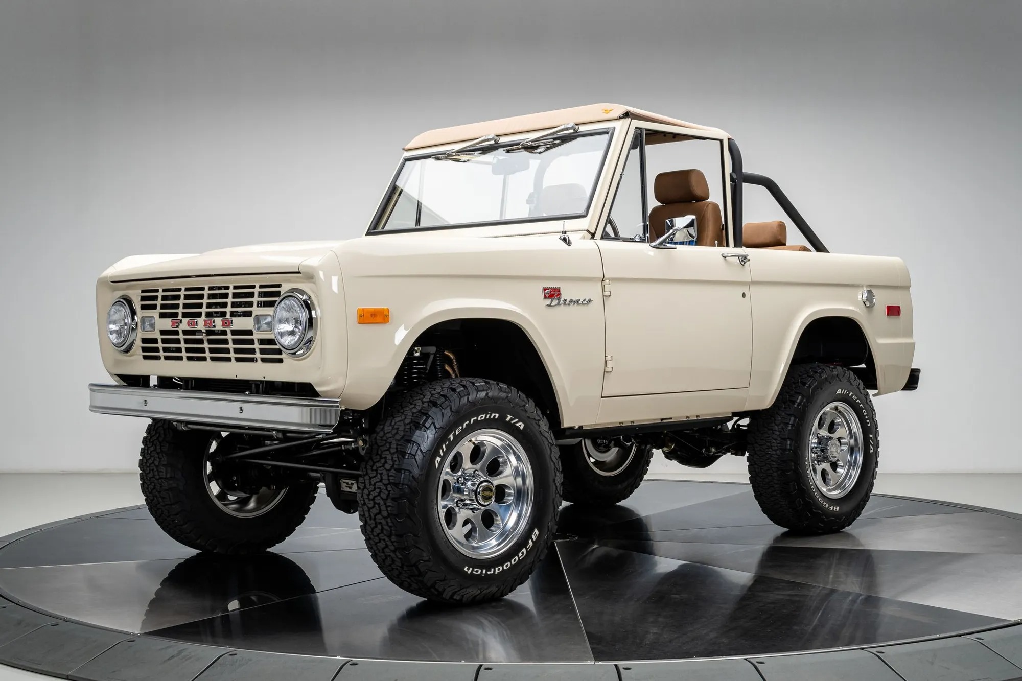 1966 Ford Bronco - 3