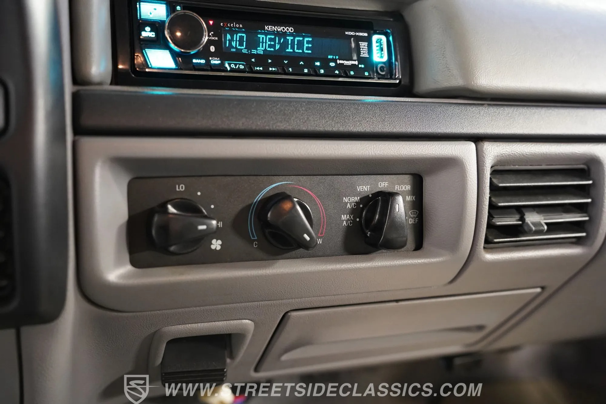 1996 Ford Bronco XLT 4×4