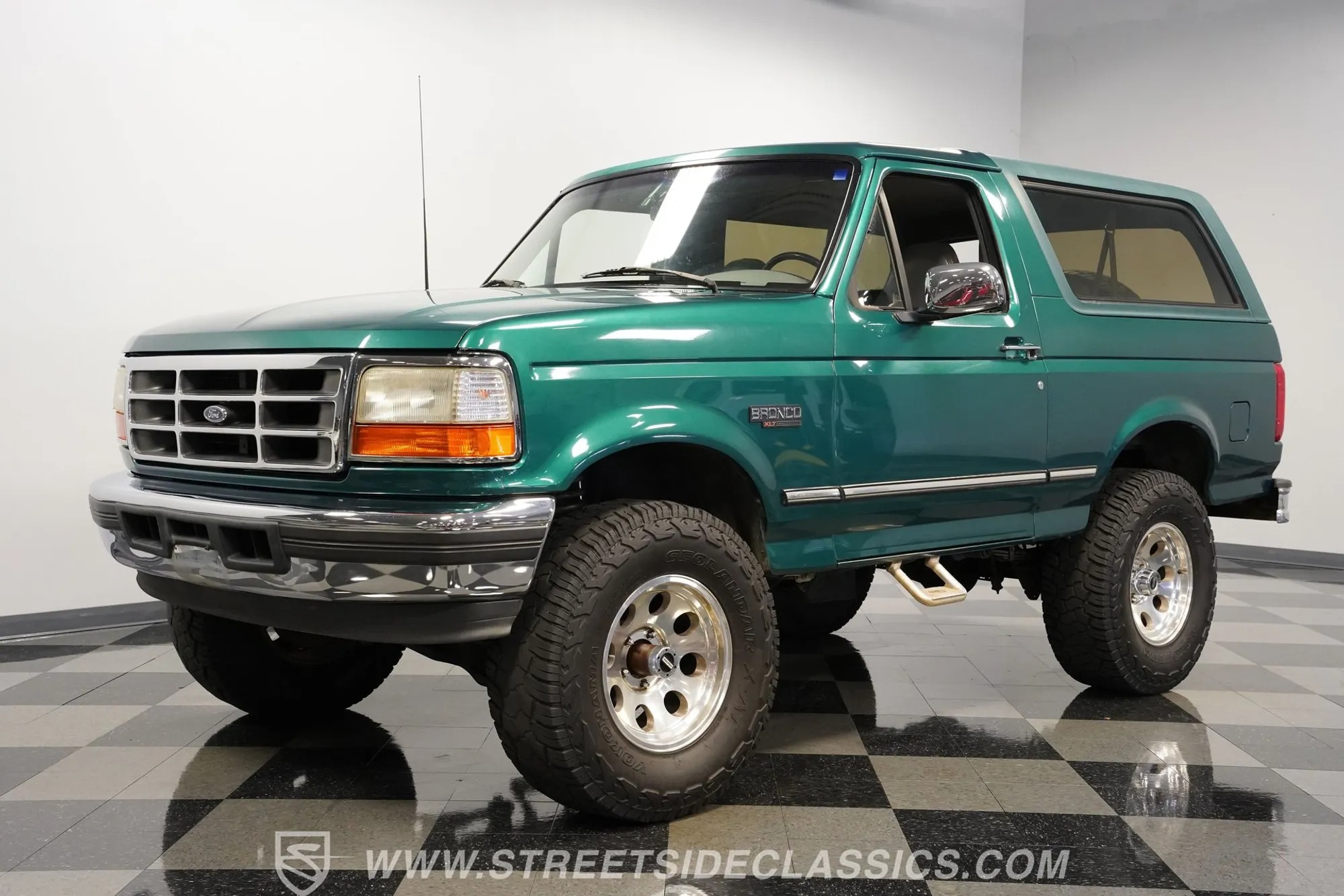1996 Ford Bronco XLT 4×4 - 3