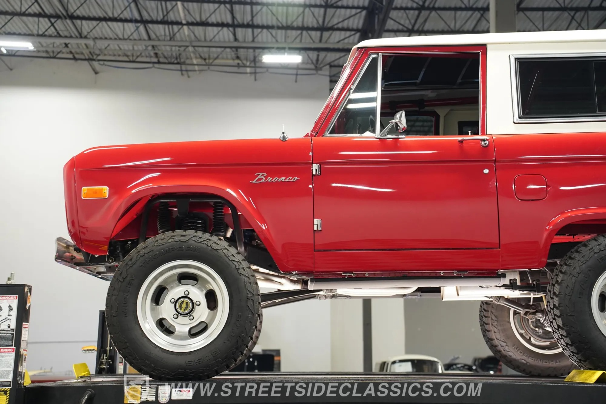 1977 Ford Bronco 4×4