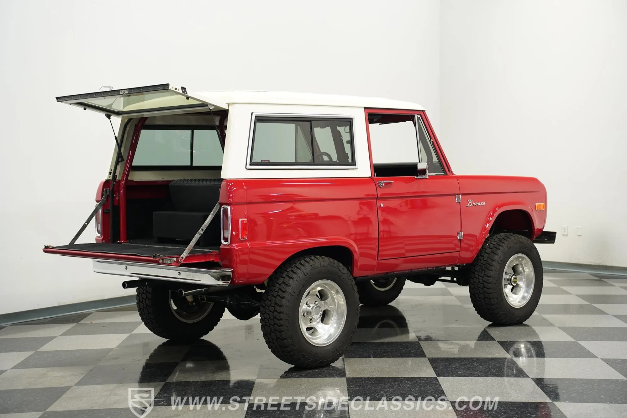 1977 Ford Bronco 4×4