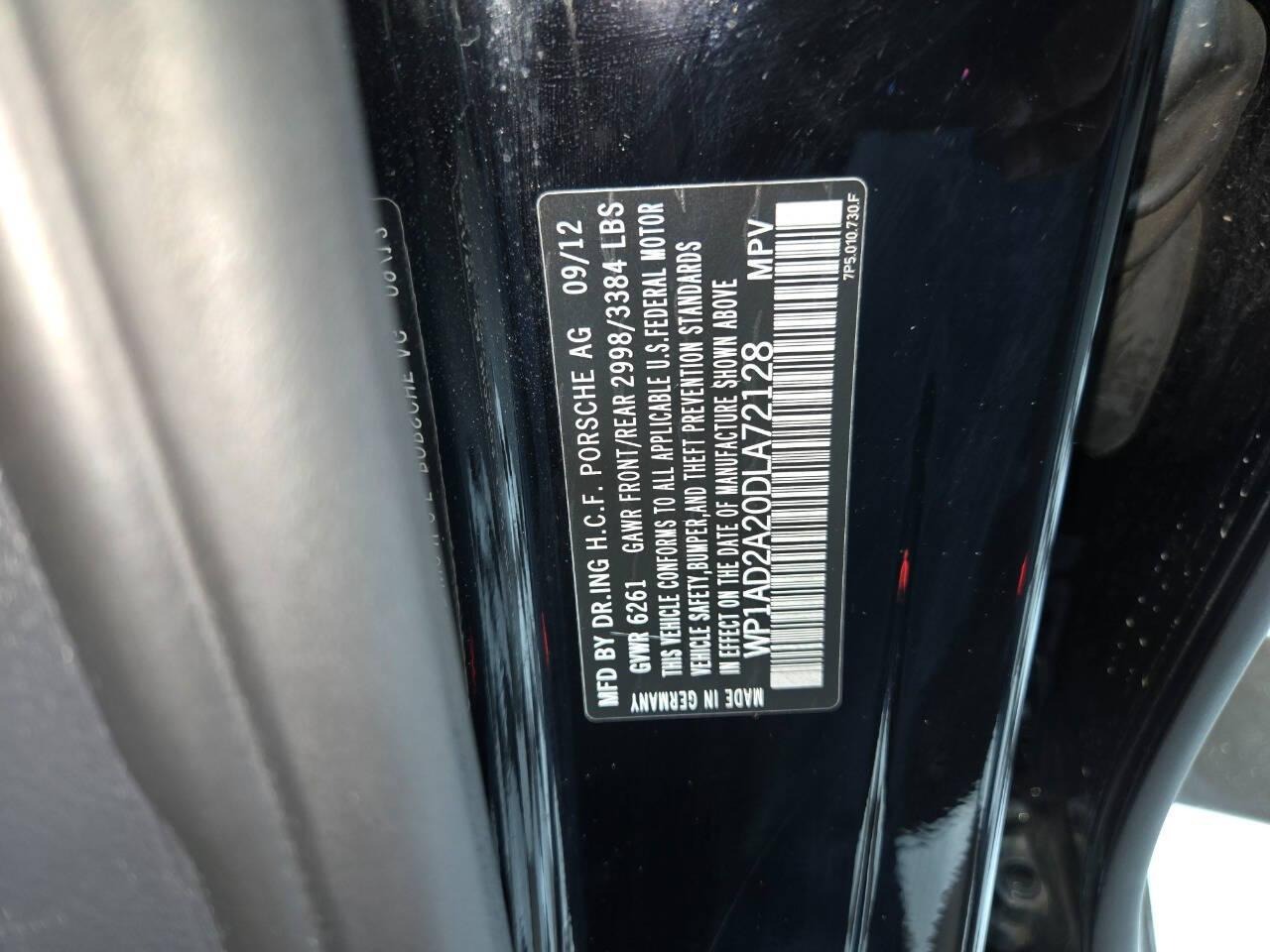 2013 Porsche Cayenne GTS