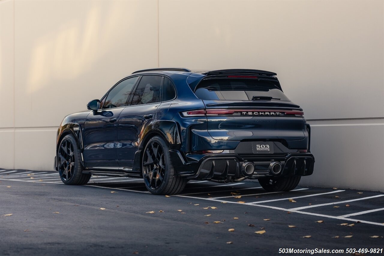 2024 Porsche Cayenne Turbo - 4