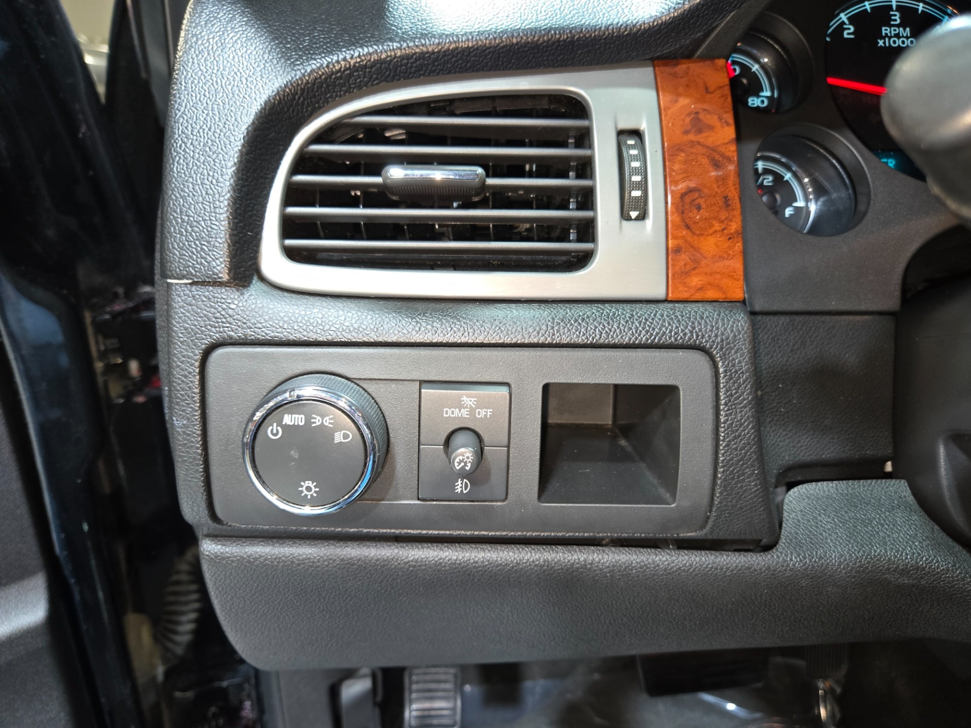 2012 Chevrolet Avalanche LT