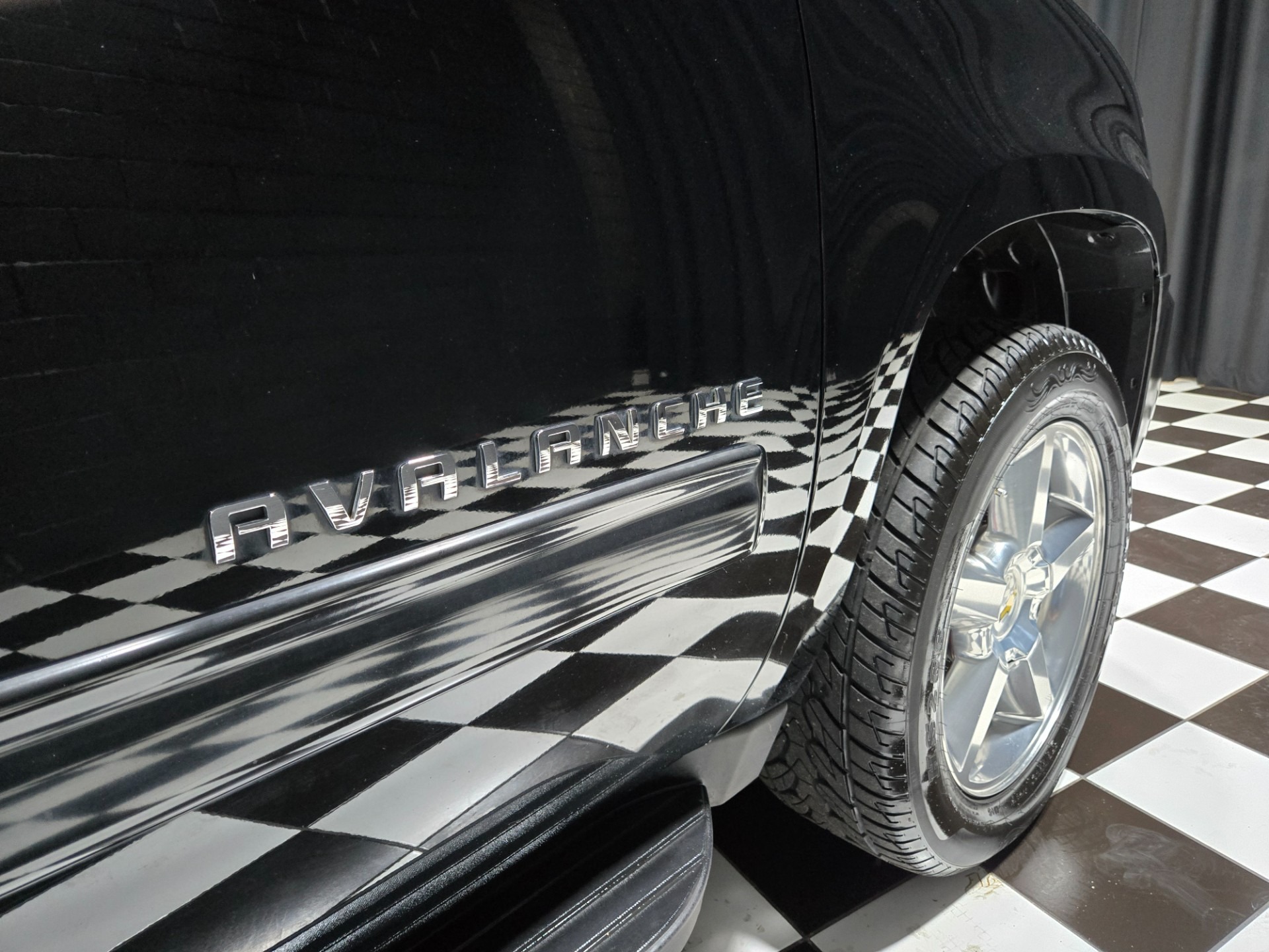 2012 Chevrolet Avalanche LT