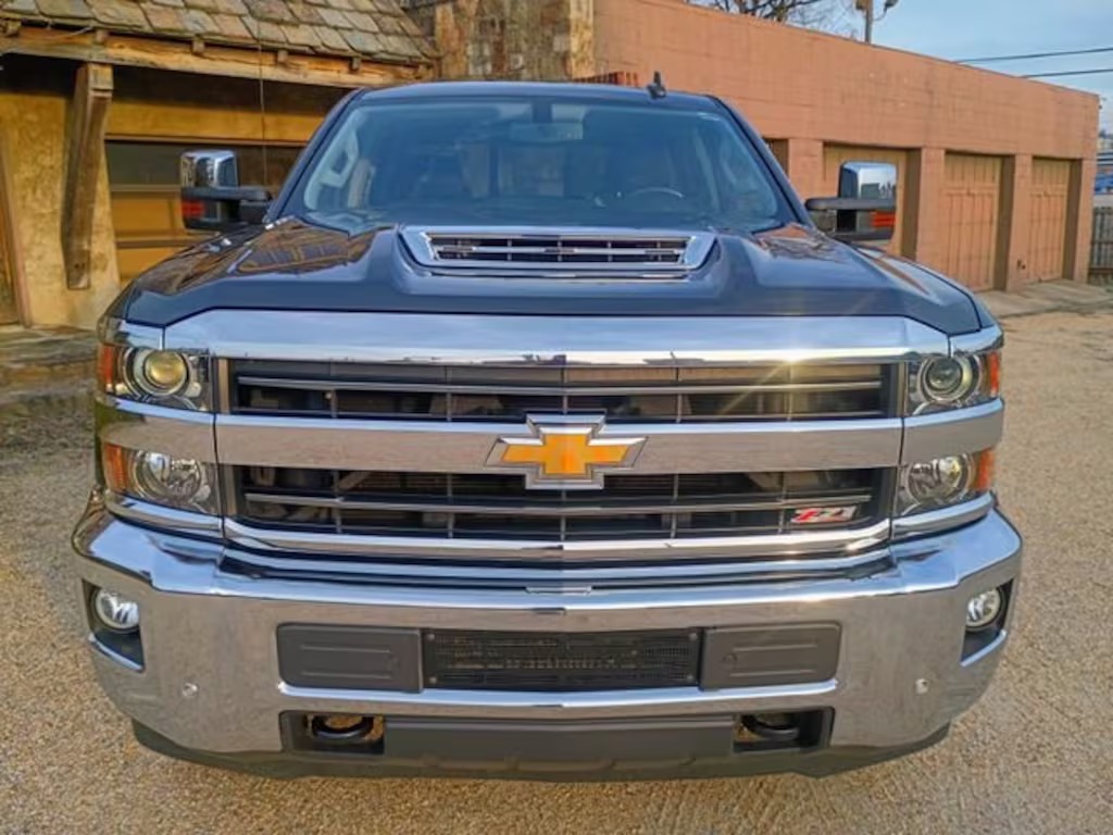 2018 Chevrolet Silverado 2500HD LTZ - 4