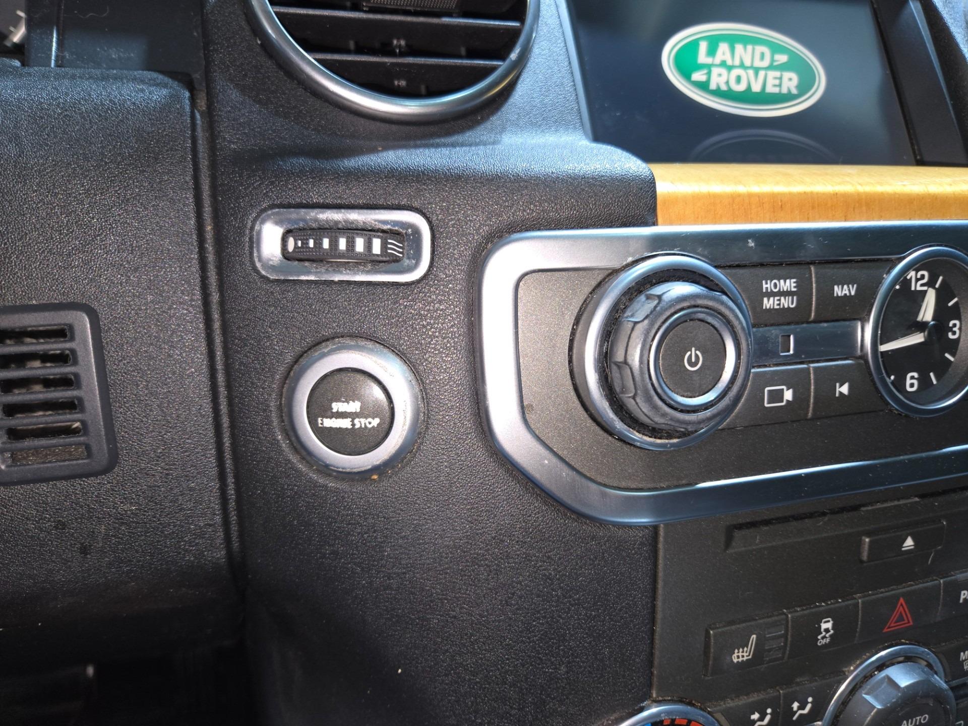 2015 Land Rover LR4 HSE LUX