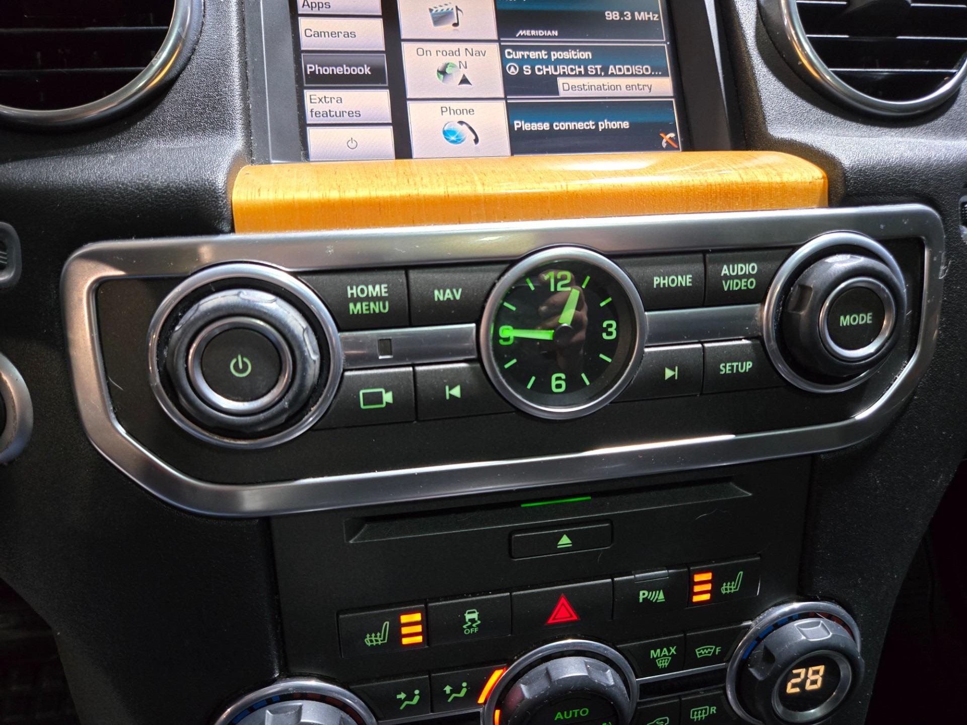 2015 Land Rover LR4 HSE LUX