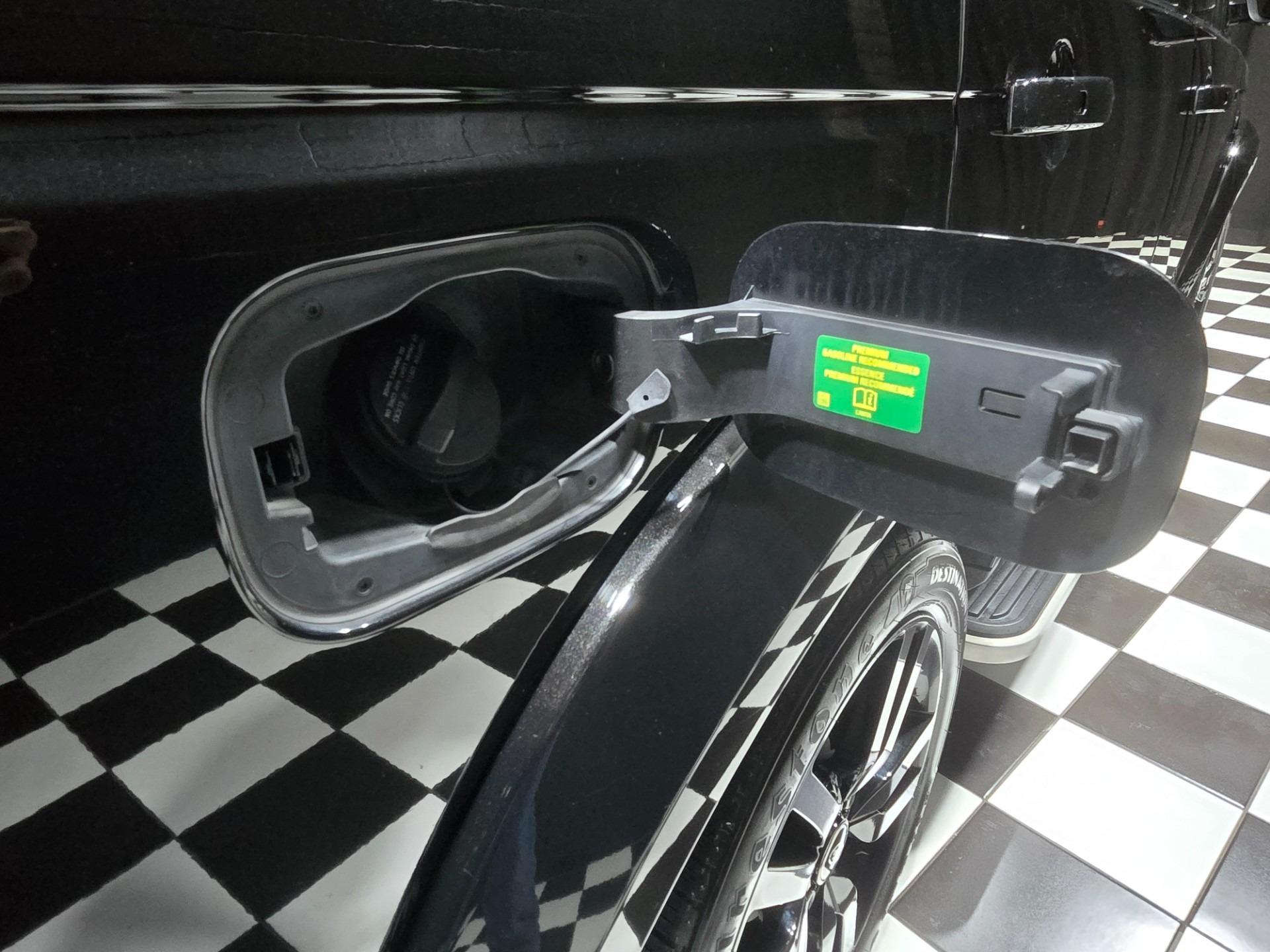 2015 Land Rover LR4 HSE LUX