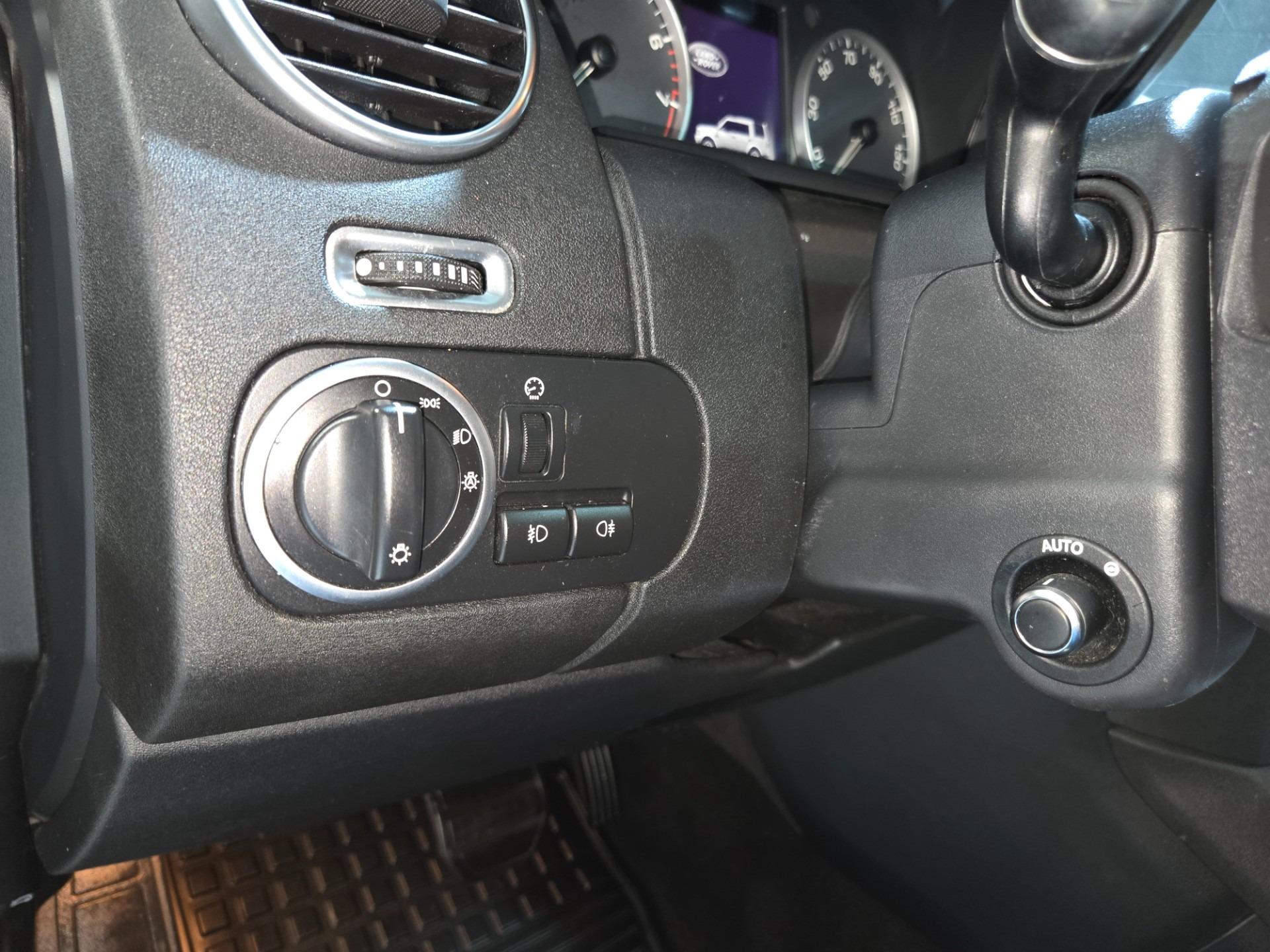 2015 Land Rover LR4 HSE LUX