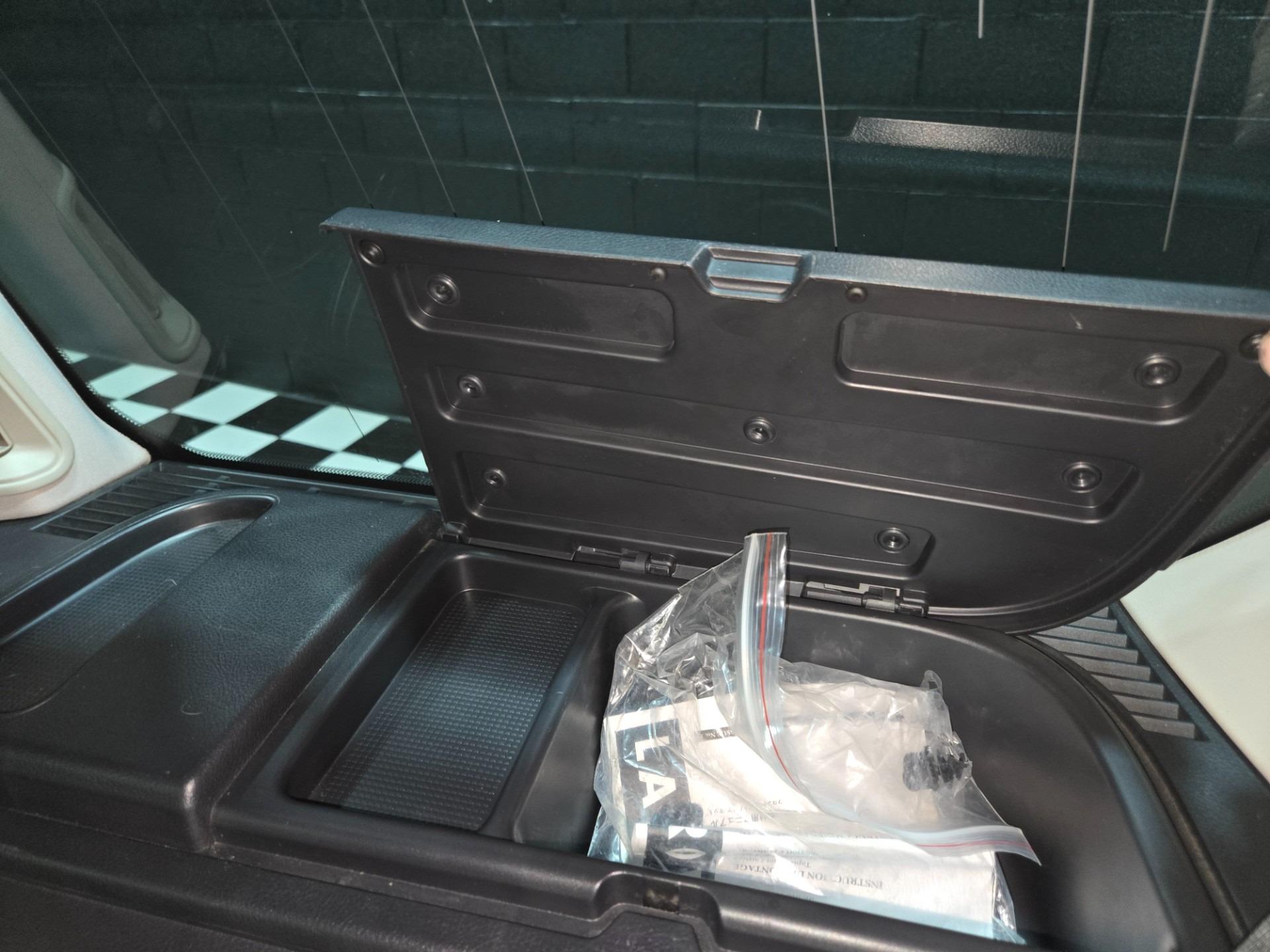 2015 Land Rover LR4 HSE LUX