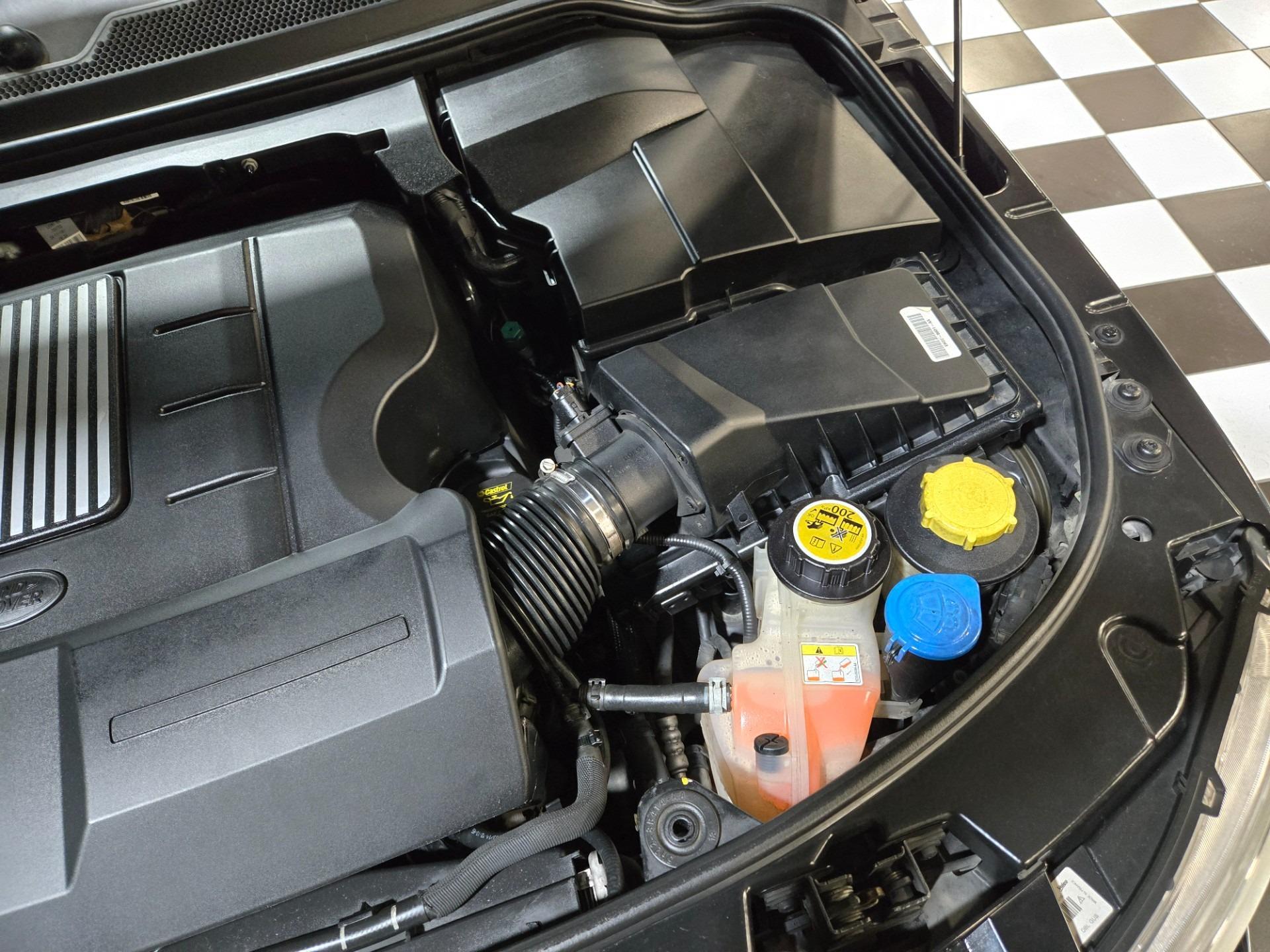 2015 Land Rover LR4 HSE LUX