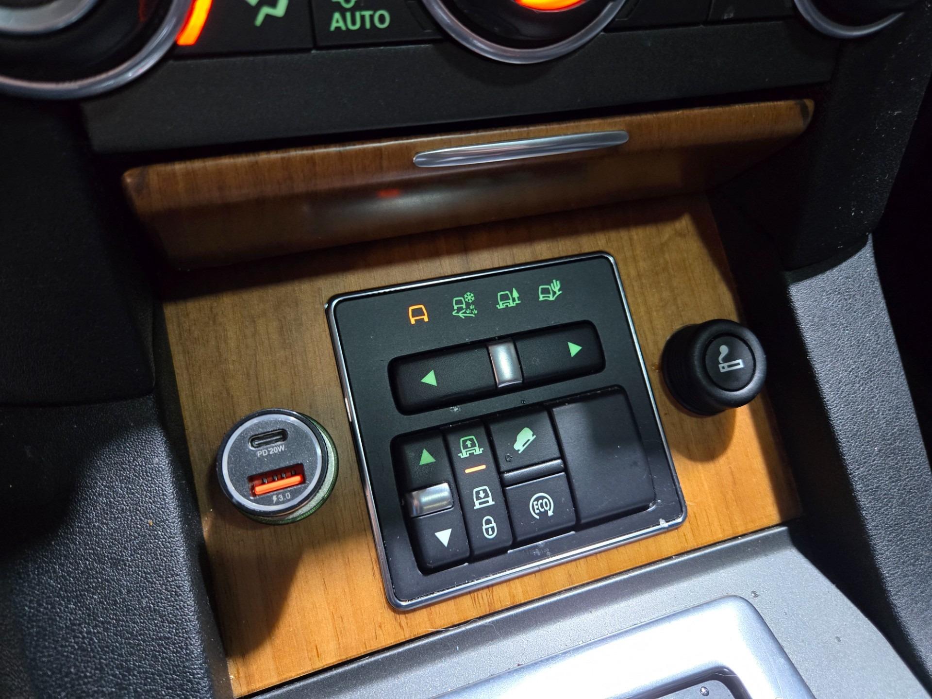 2015 Land Rover LR4 HSE LUX