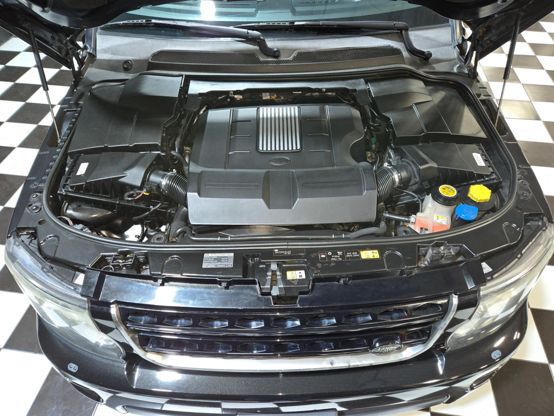 2015 Land Rover LR4 HSE LUX