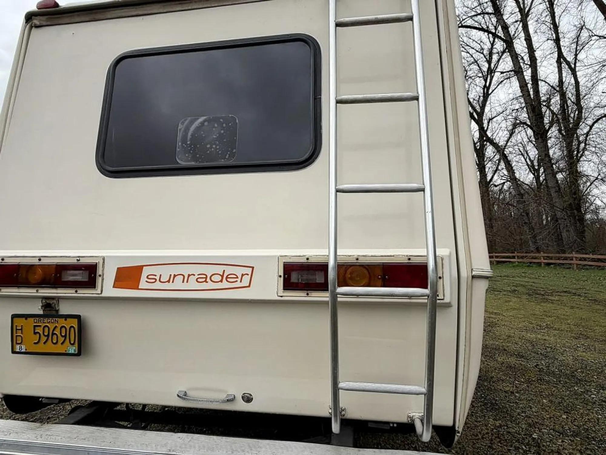 1984 Nissan Sunrader
