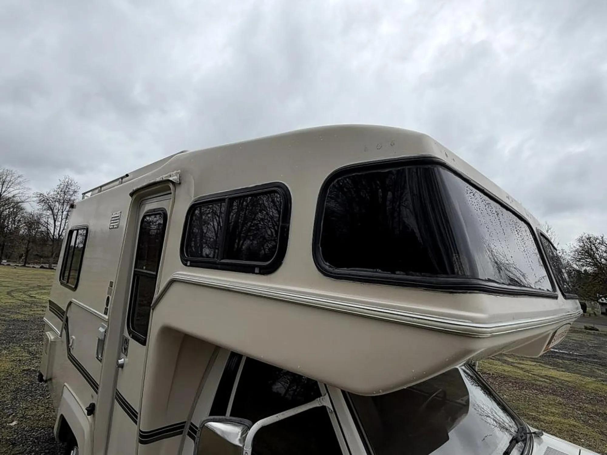 1984 Nissan Sunrader