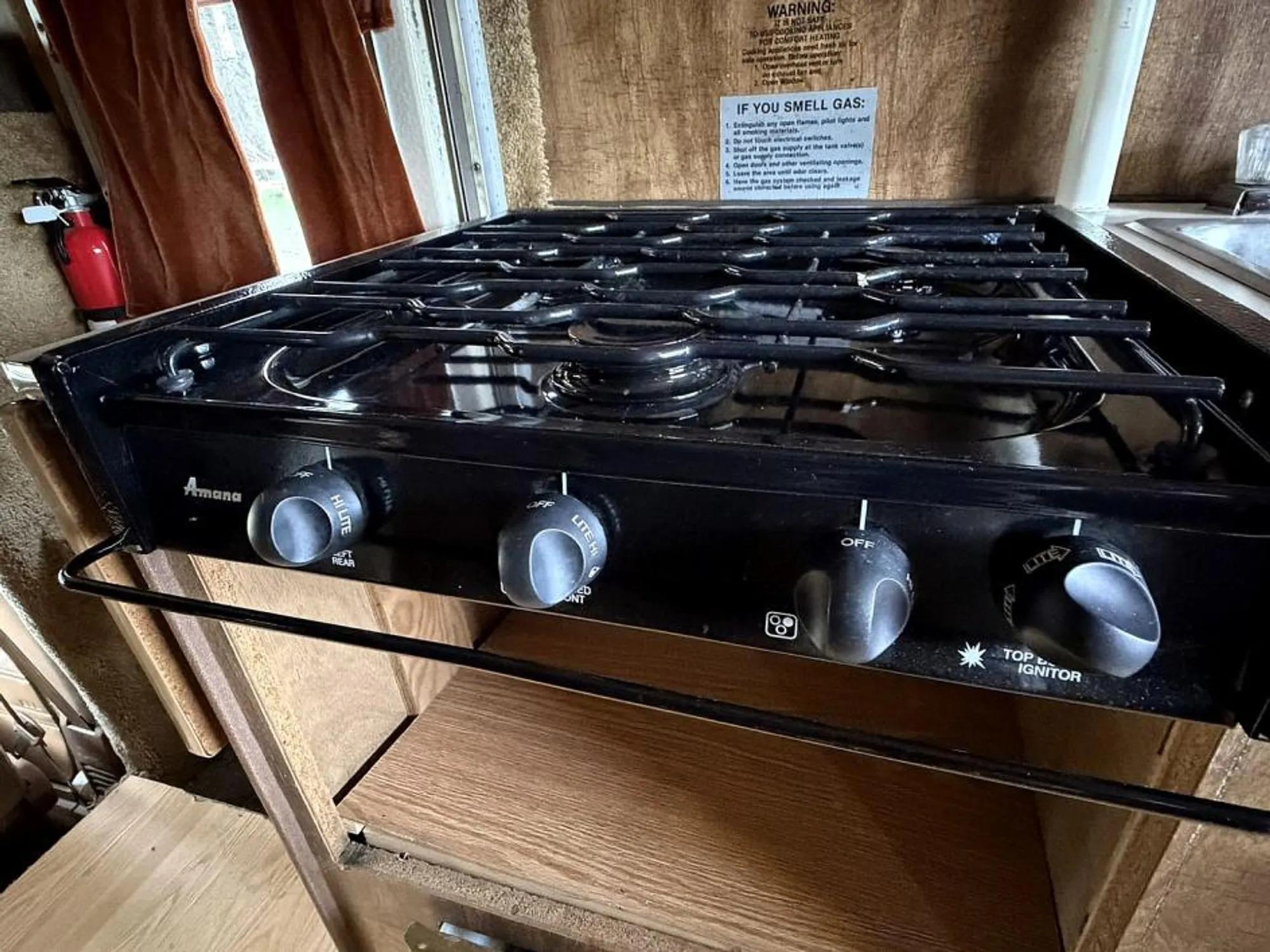 1984 Nissan Sunrader