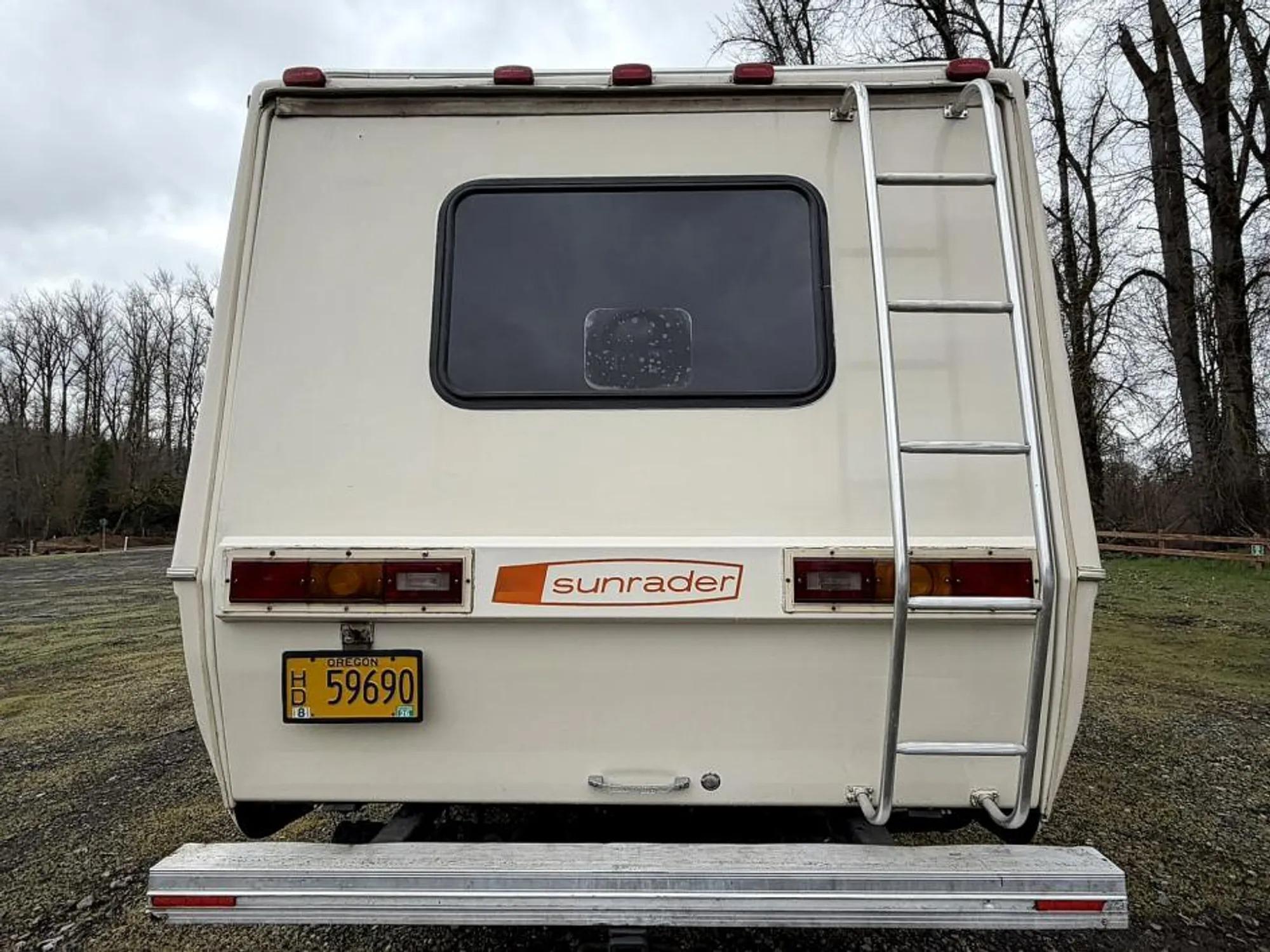 1984 Nissan Sunrader