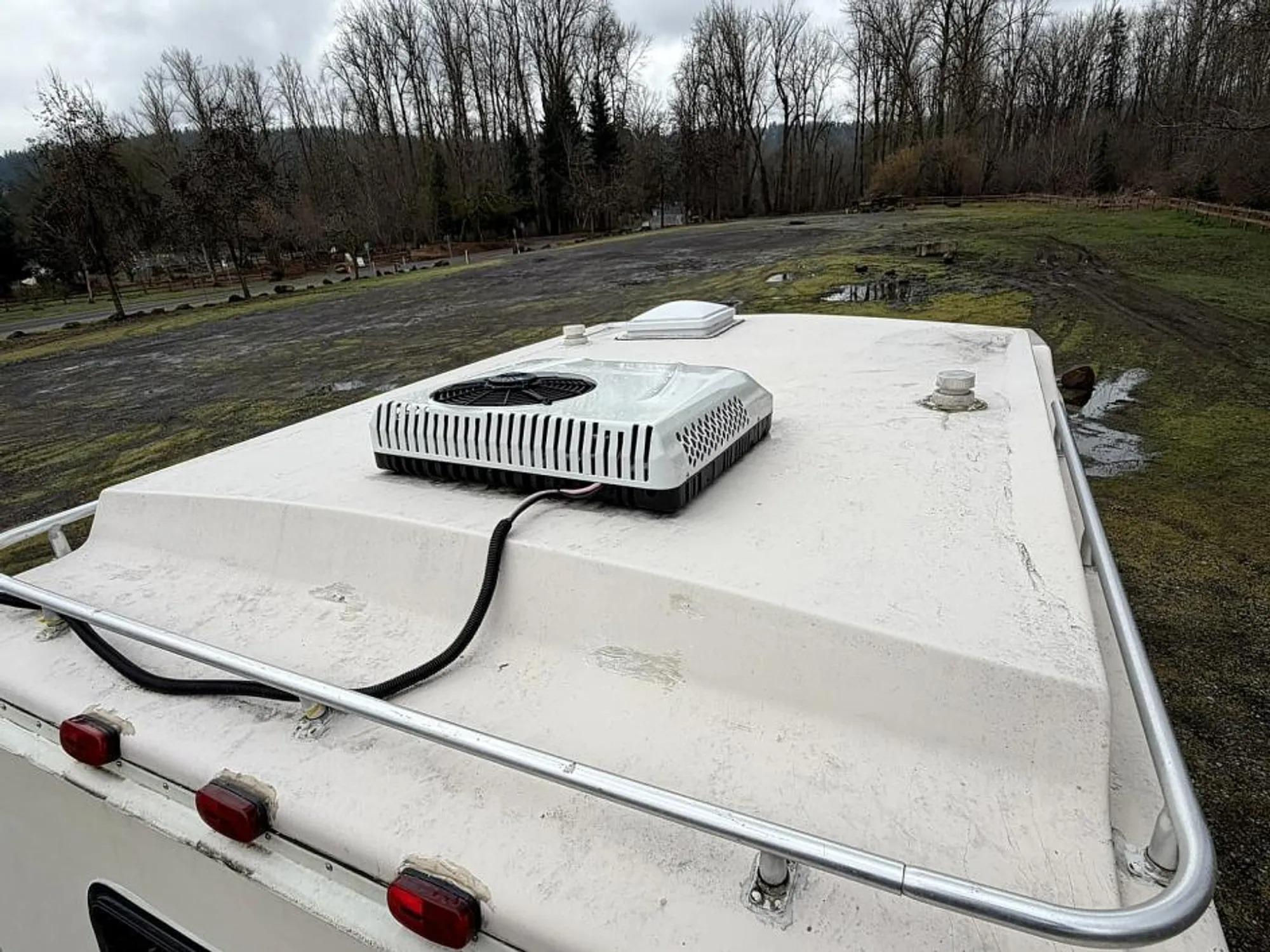 1984 Nissan Sunrader