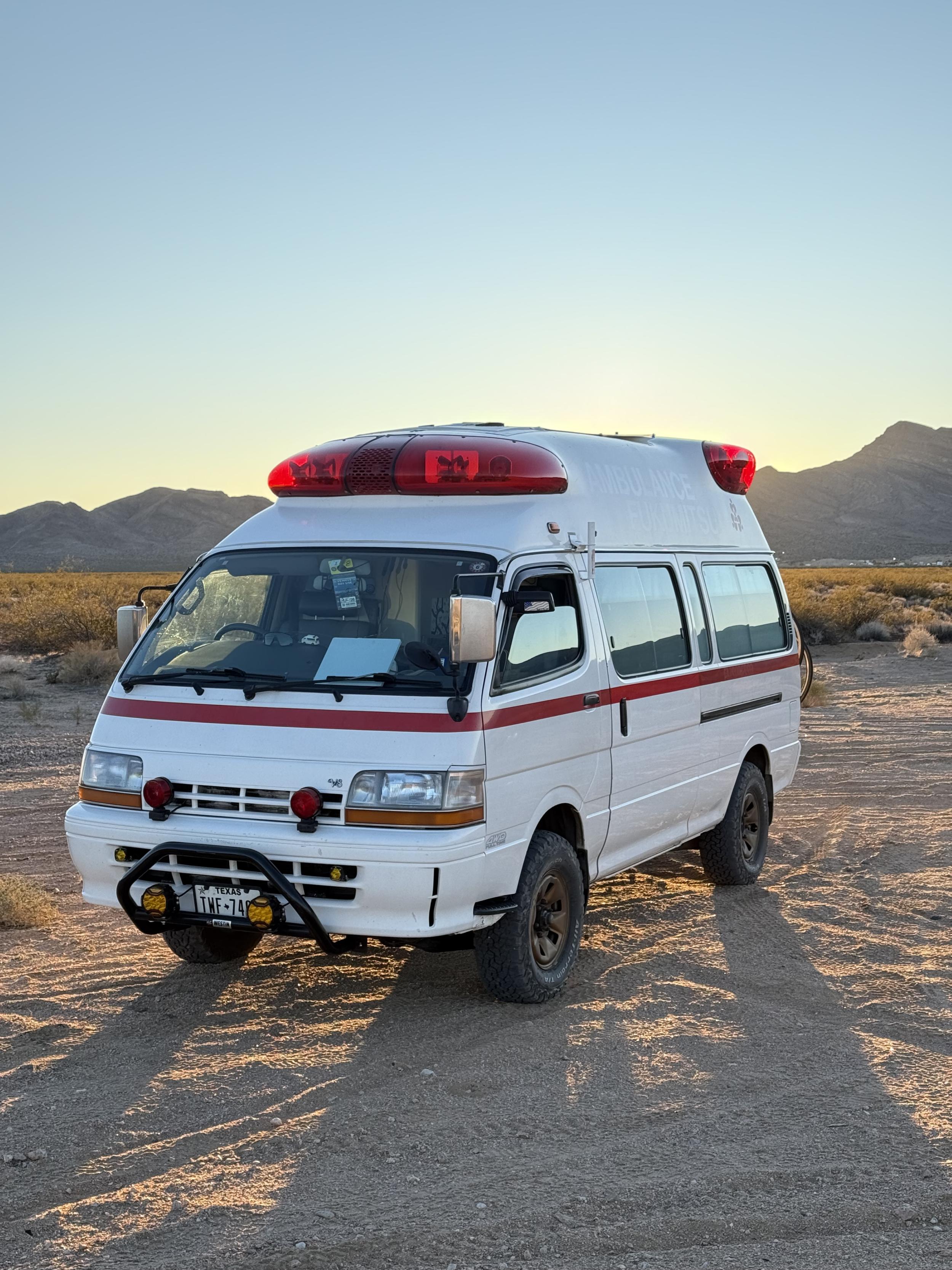 1997 Toyota HiAce HiMedic Ambulance