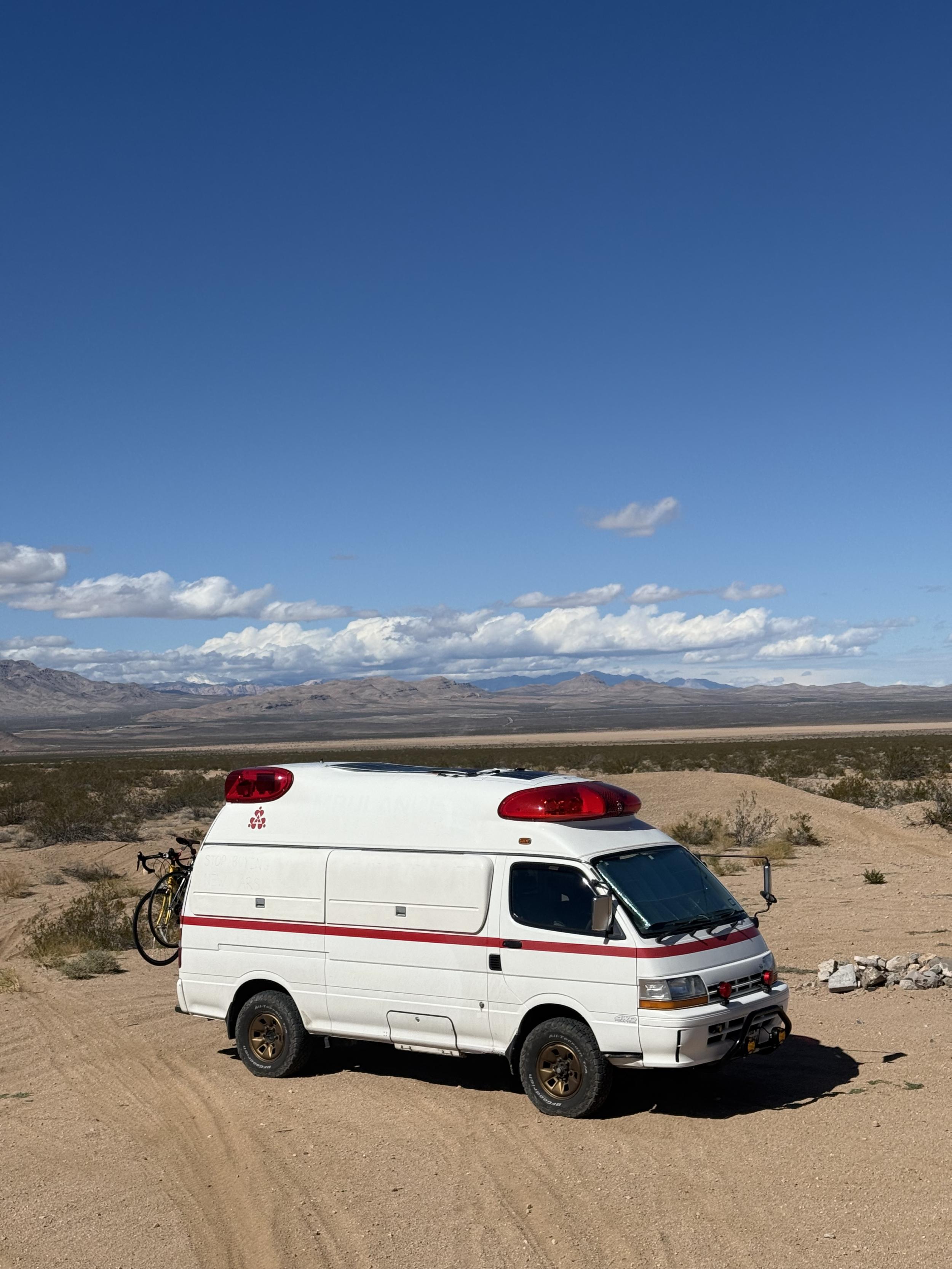 1997 Toyota HiAce HiMedic Ambulance - 5