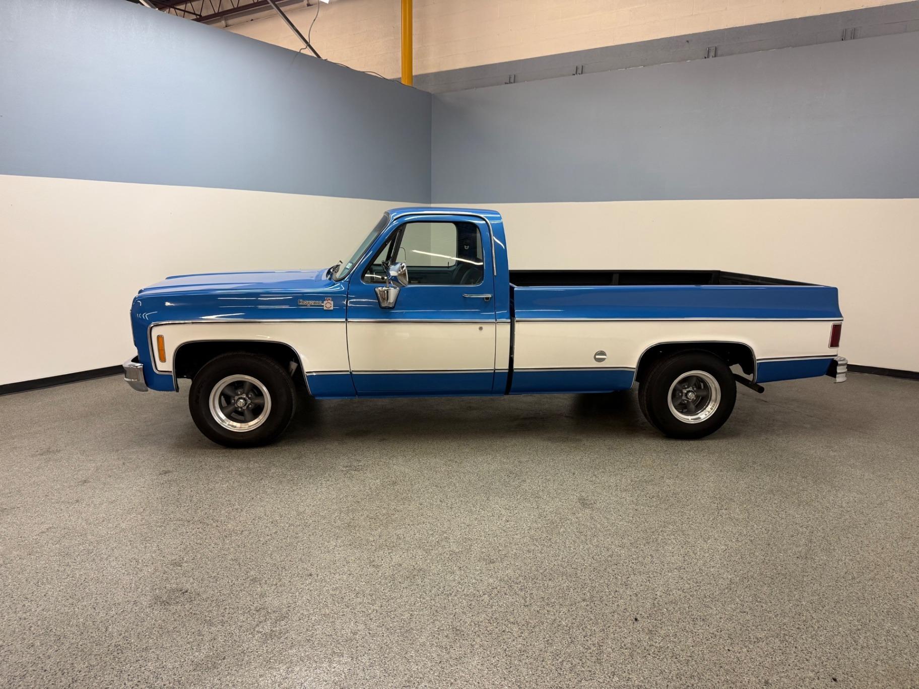 1977 Chevrolet C10 Cheyenne - 4