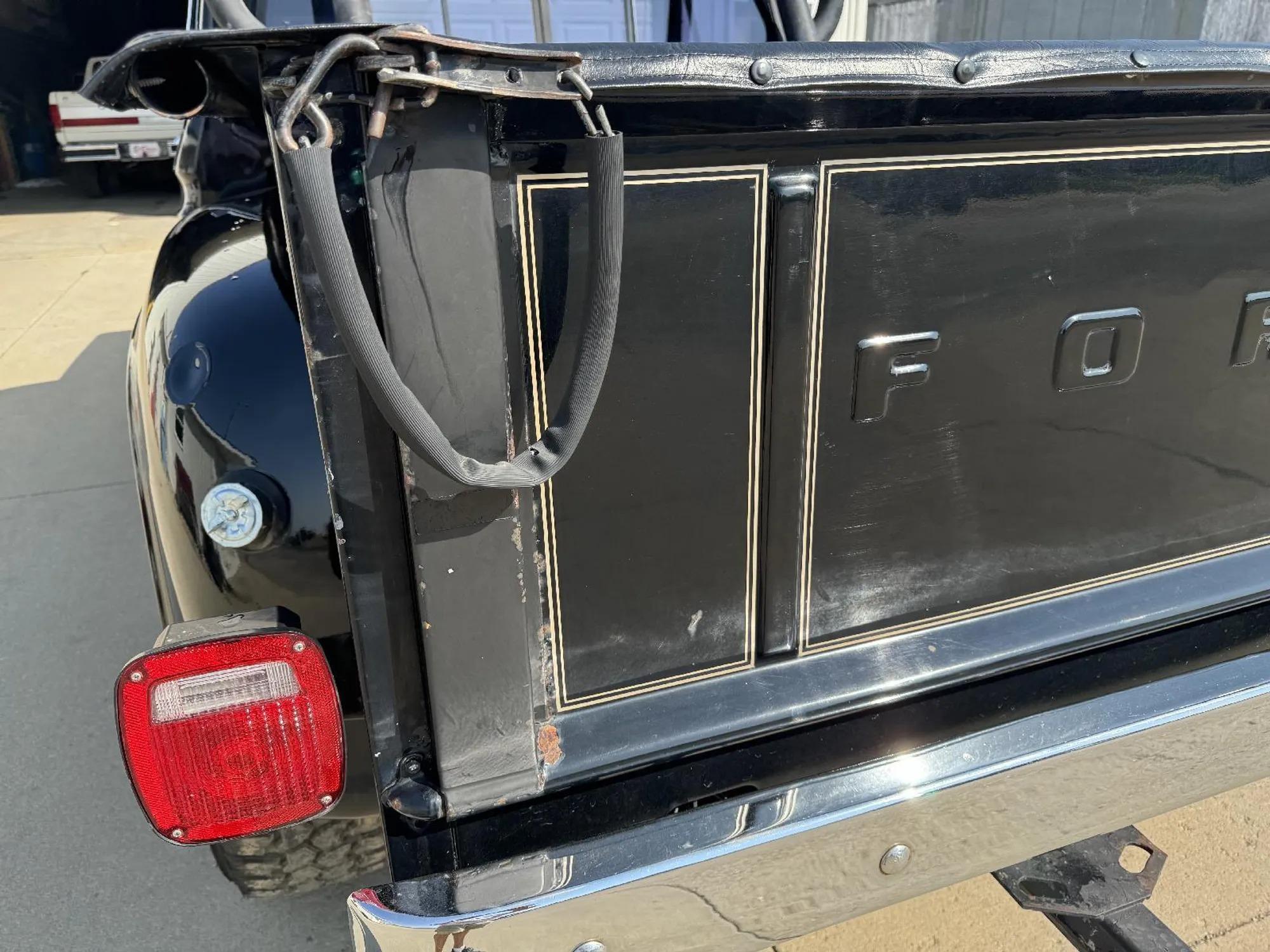 1977 Ford F-150 4×4 Shortbox