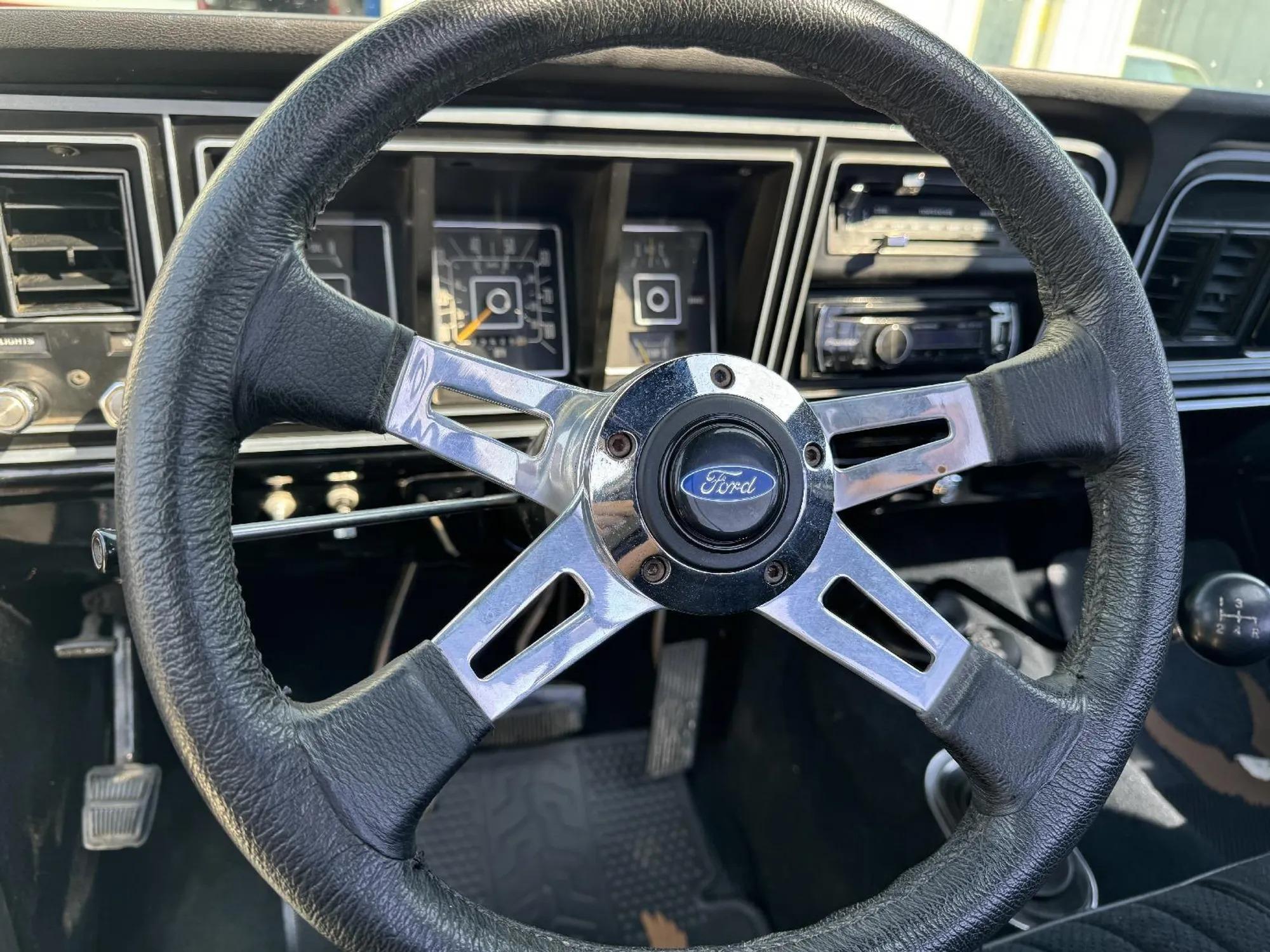 1977 Ford F-150 4×4 Shortbox
