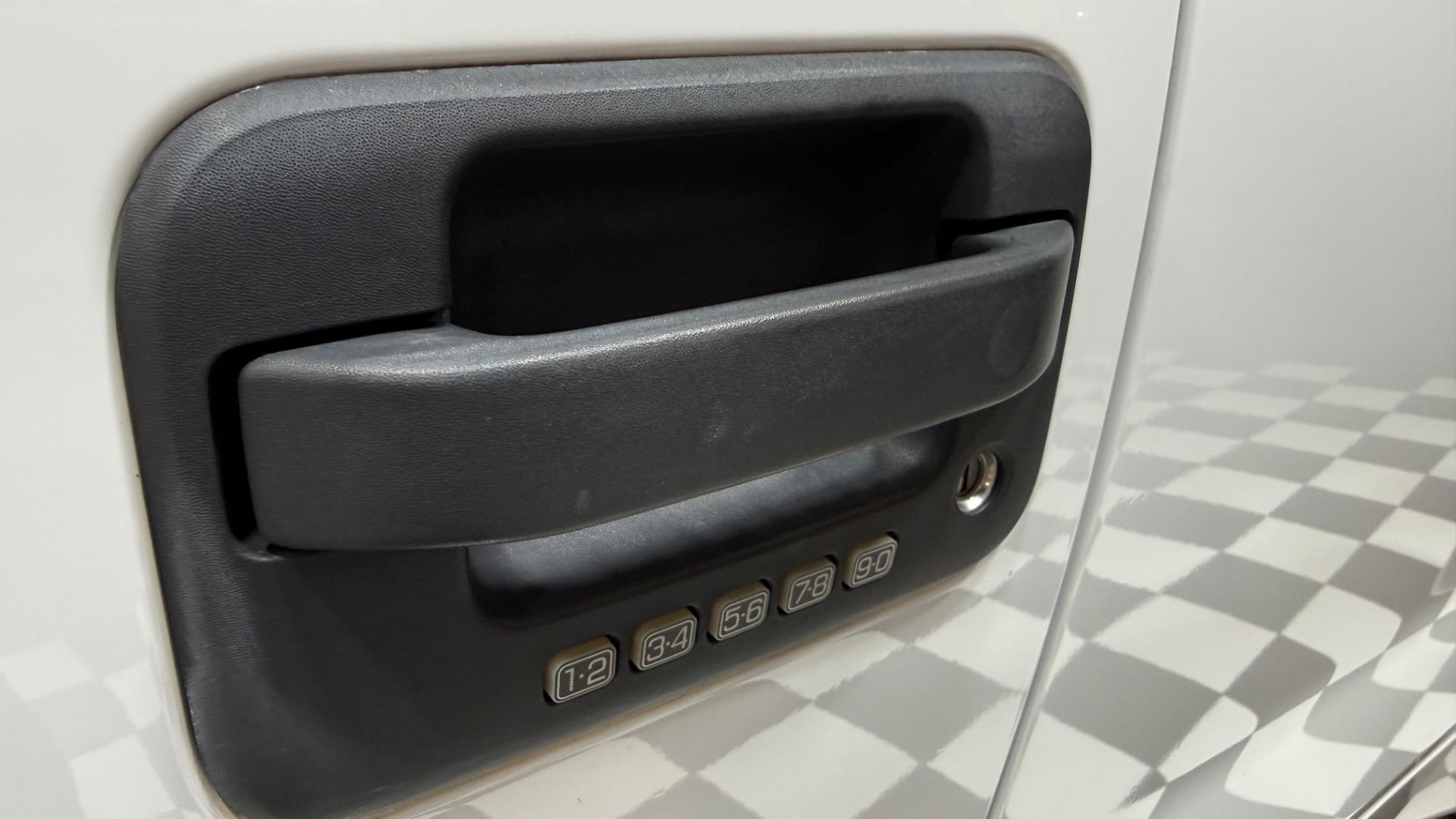 2014 Ford F-150 SVT Raptor