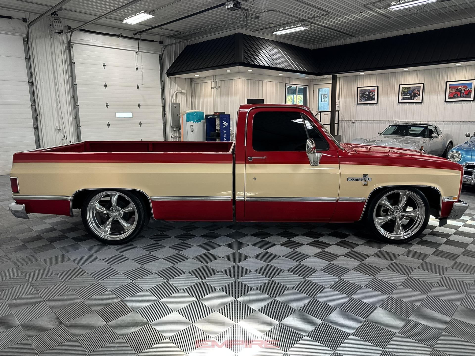 1985 Chevrolet C10 Scottsdale - 2